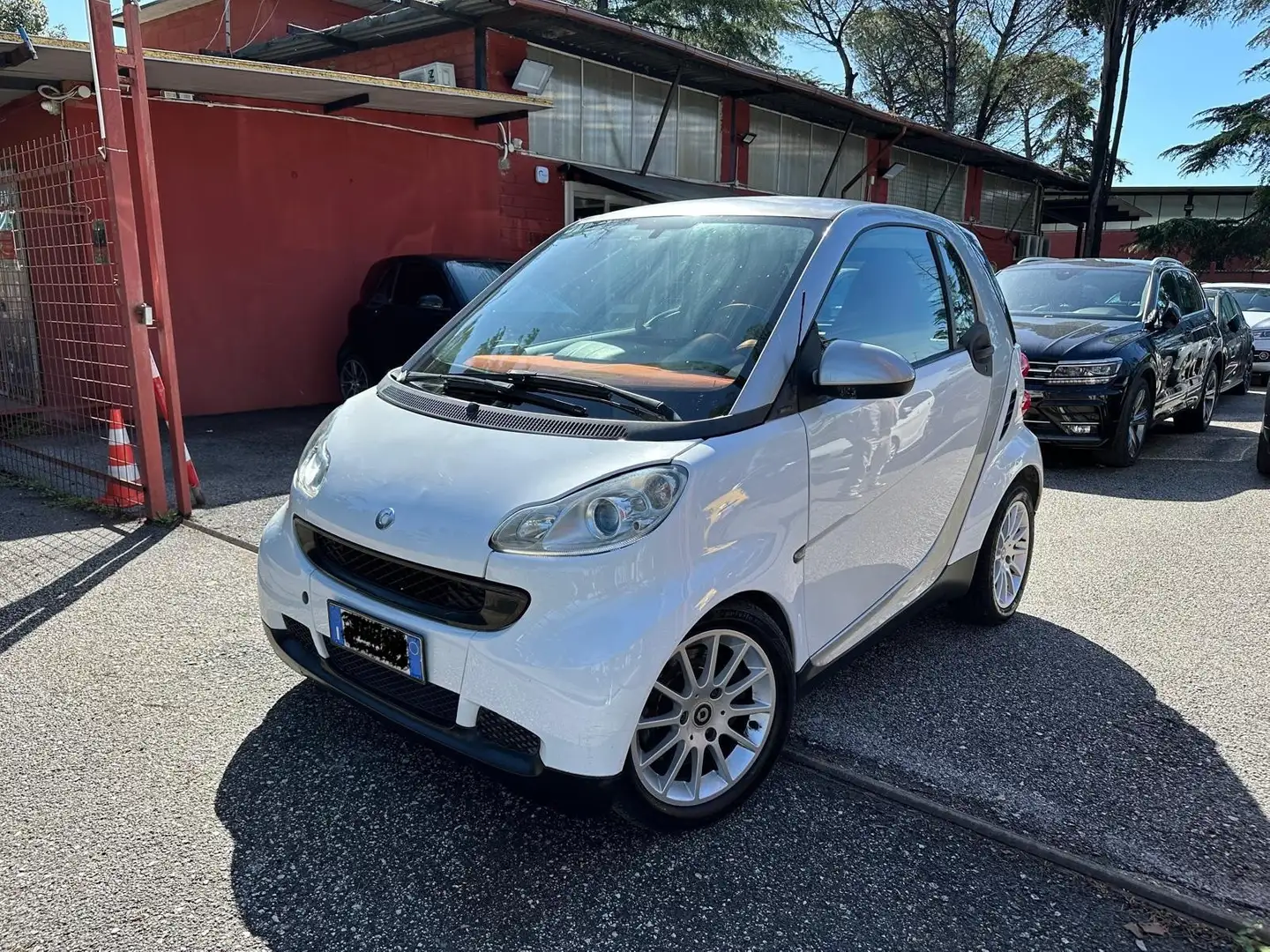 smart forTwo 1000 52 kW coupé passion Weiß - 2