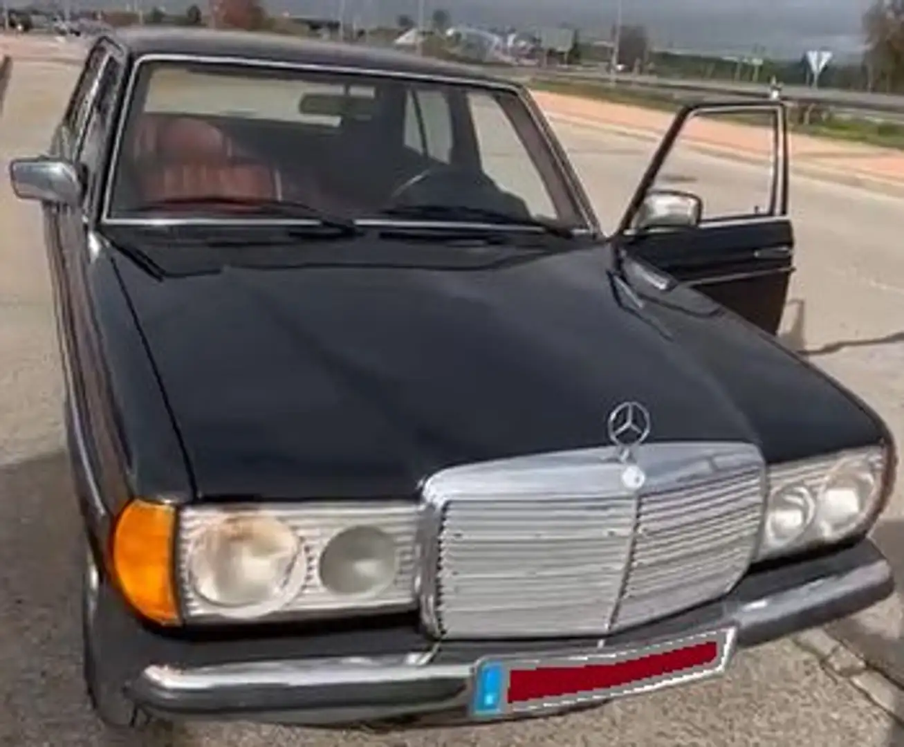 Mercedes-Benz 300 300D Negro - 1