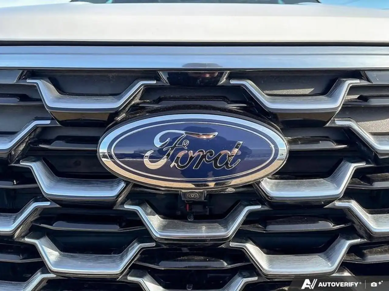 Ford Explorer photo Ford Explorer