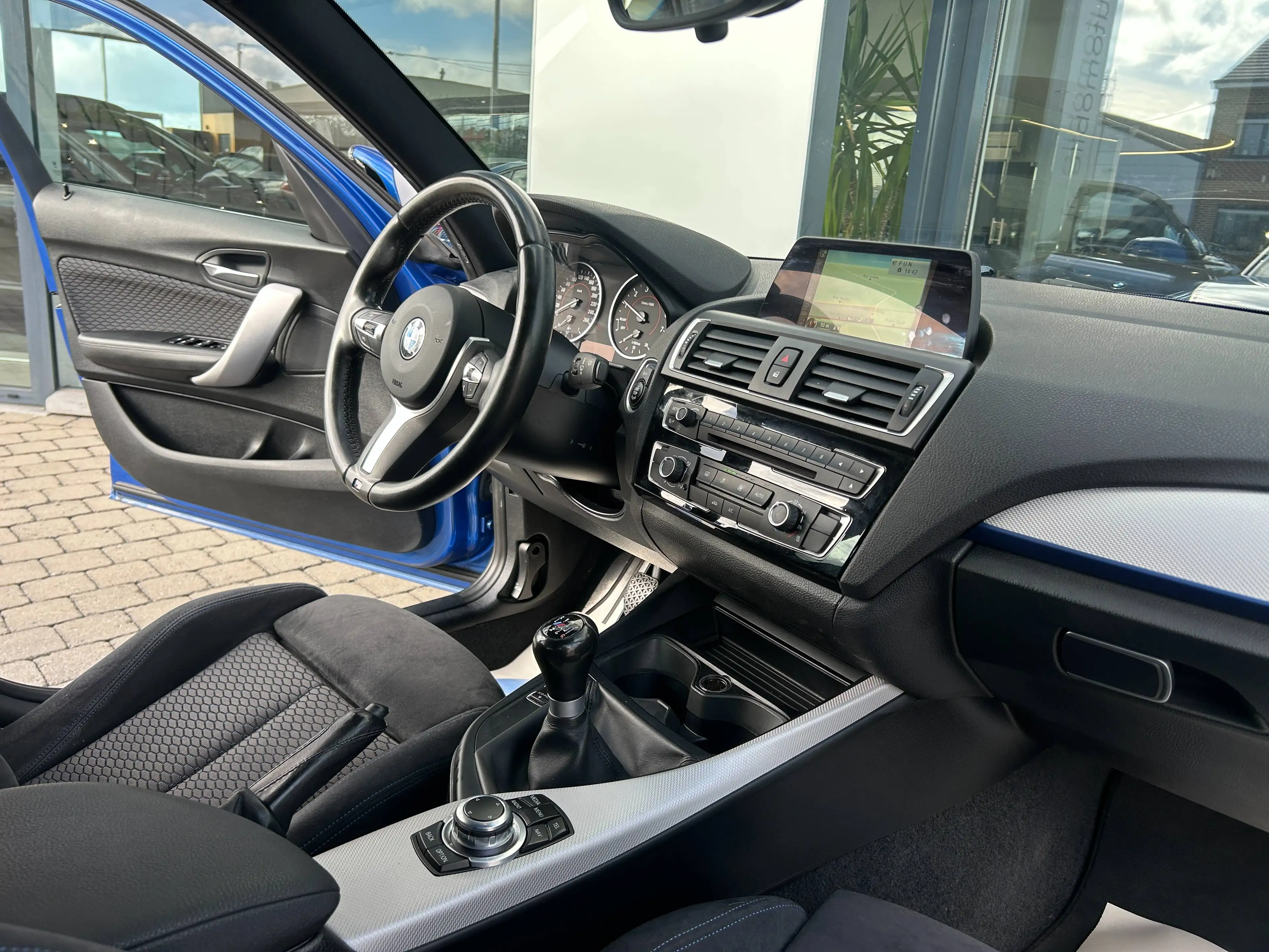 BMW 118 118i PACK M*GARANTIE*ALCANTARA*LED*GPS* — photo 9