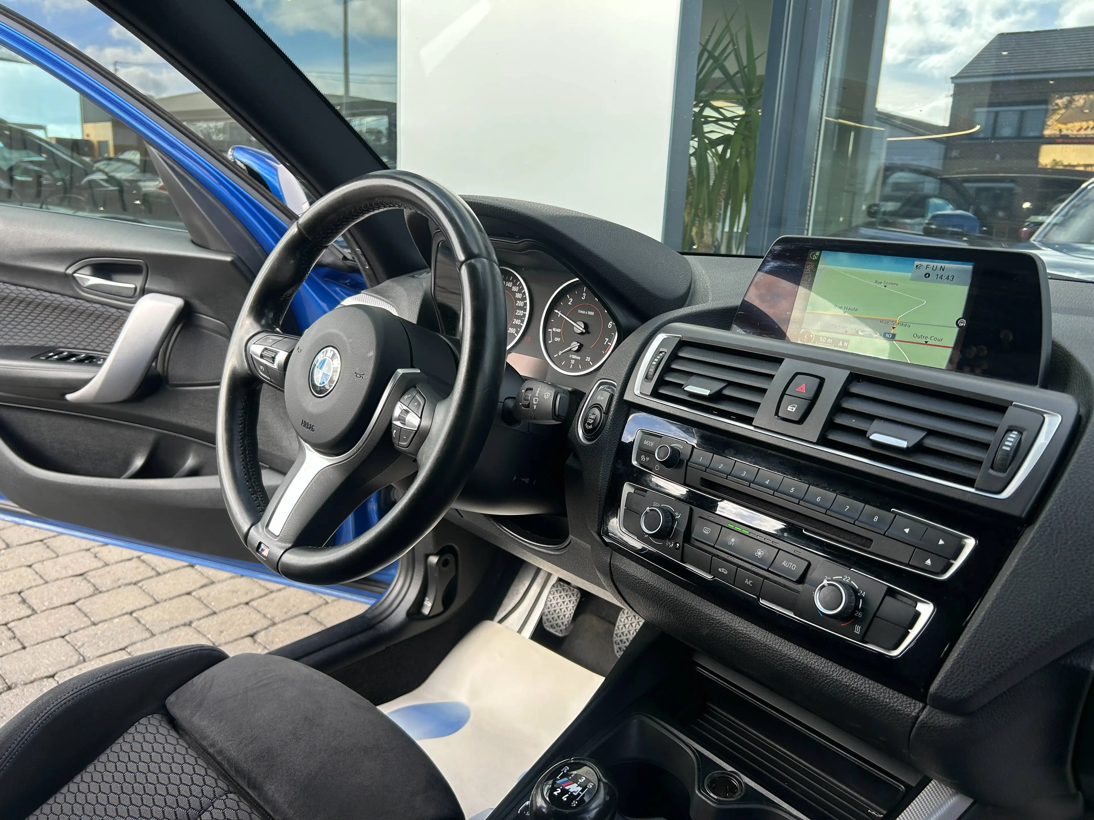 BMW 118 118i PACK M*GARANTIE*ALCANTARA*LED*GPS* — photo 11