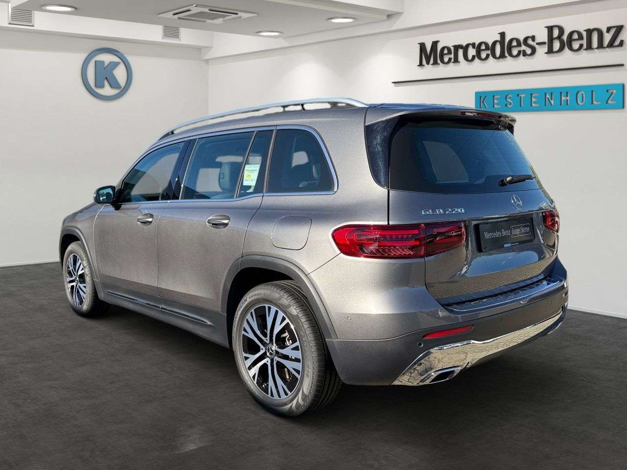 Mercedes-Benz GLB 220