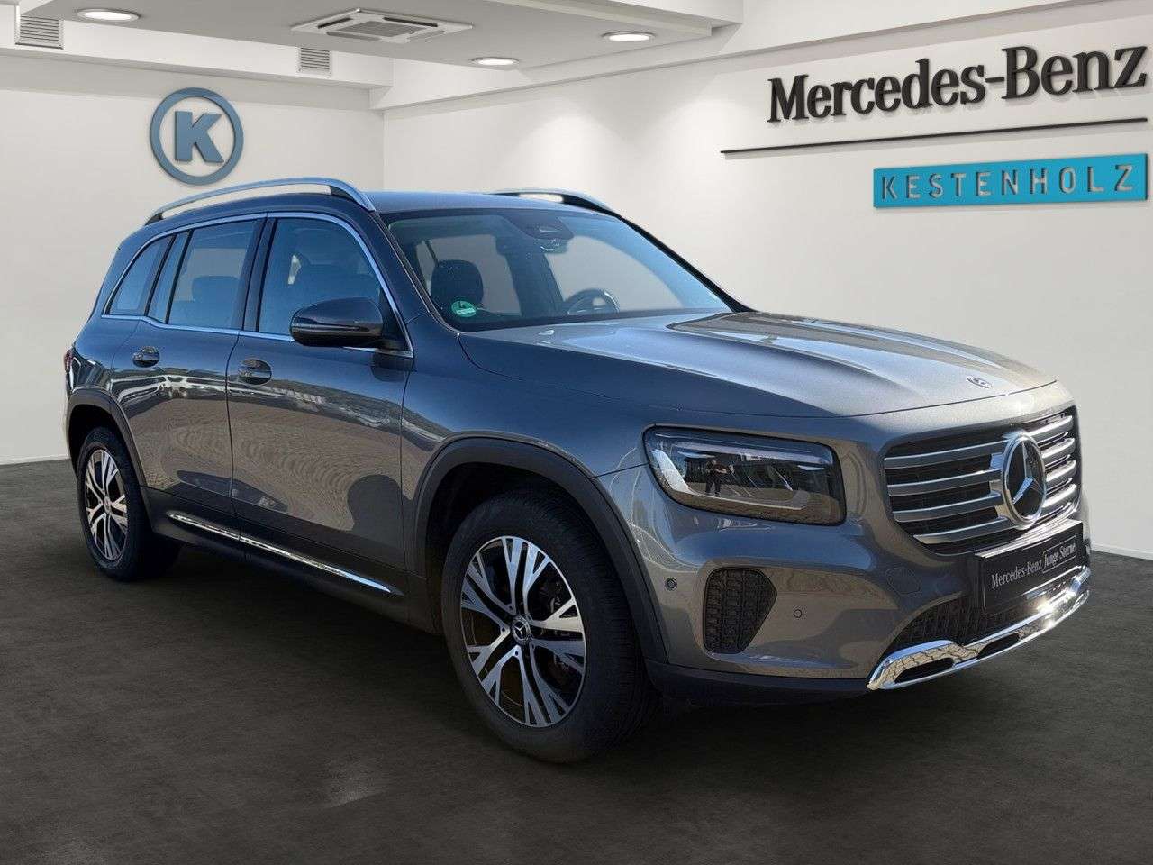 Mercedes-Benz GLB 220