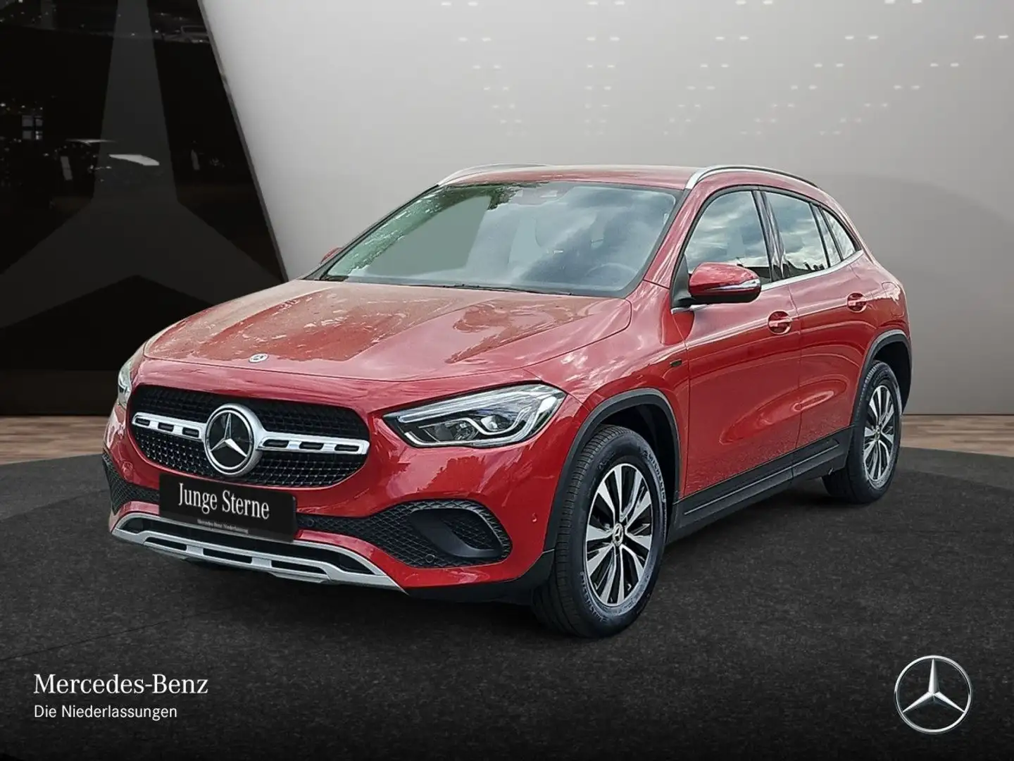 Mercedes-Benz GLA 250 e STYLE+AHK+LED+KAMERA+8G Červená - 2
