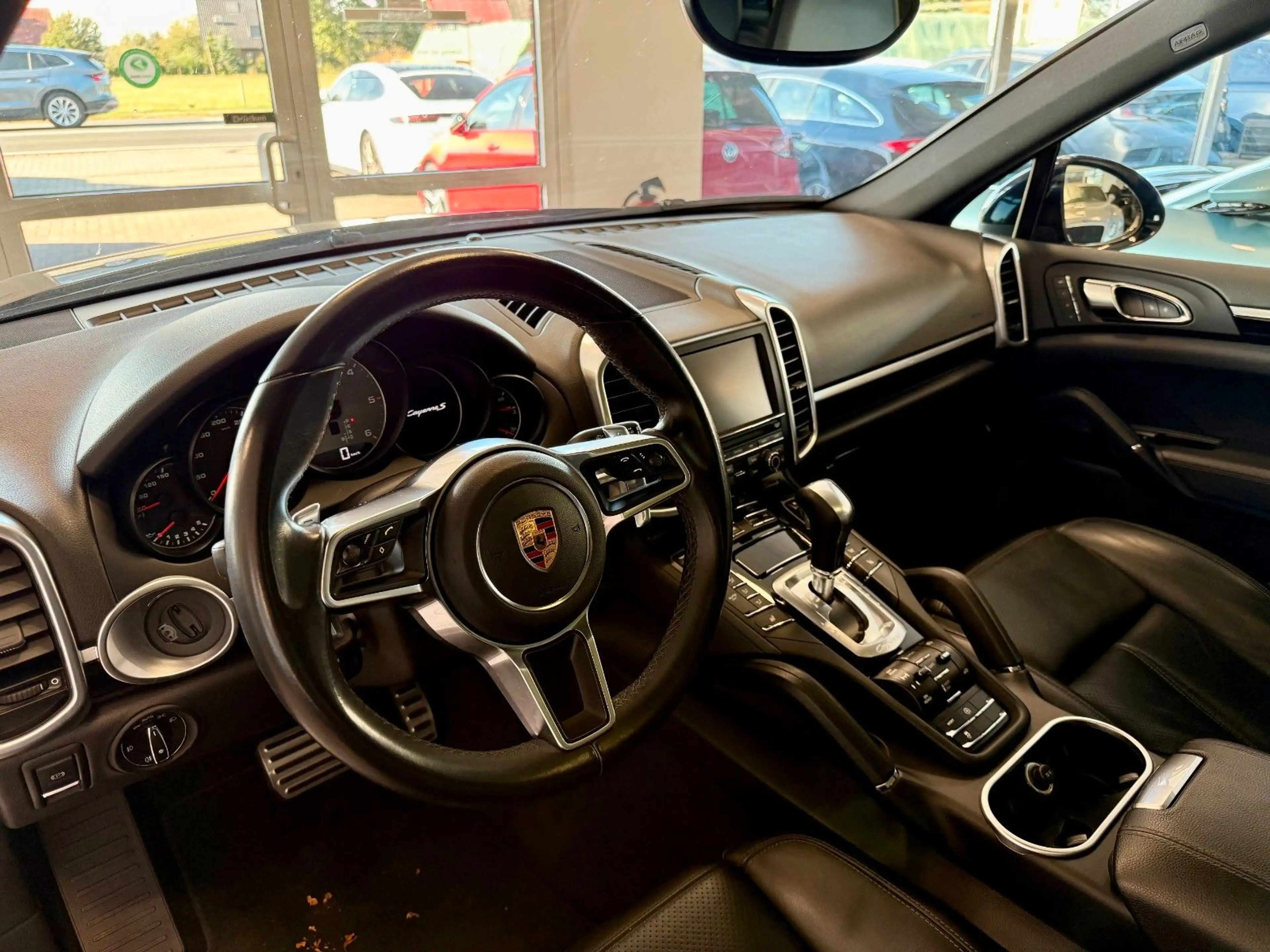 Porsche Cayenne S Diesel Luftfederung/Panorama/DAB/21" — photo 14