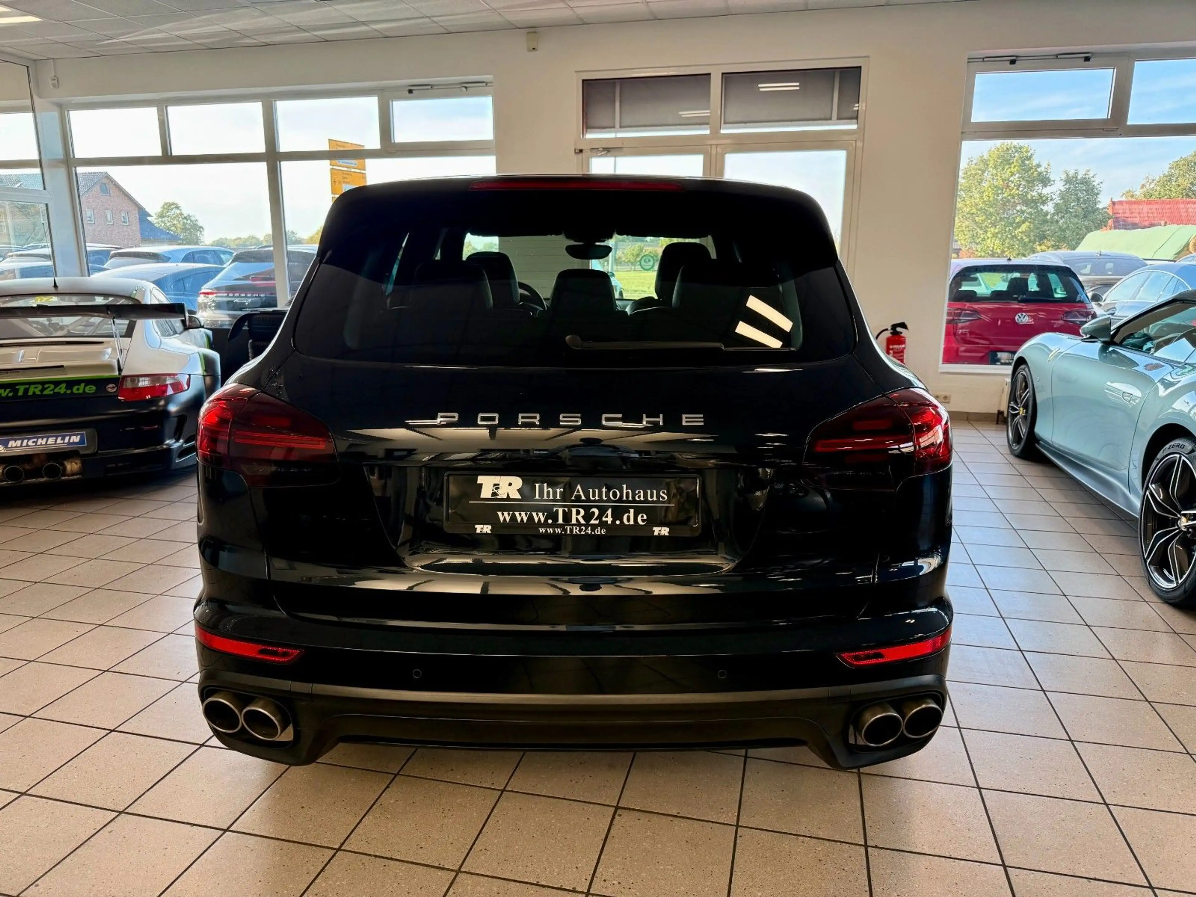 Porsche Cayenne S Diesel Luftfederung/Panorama/DAB/21" — photo 4