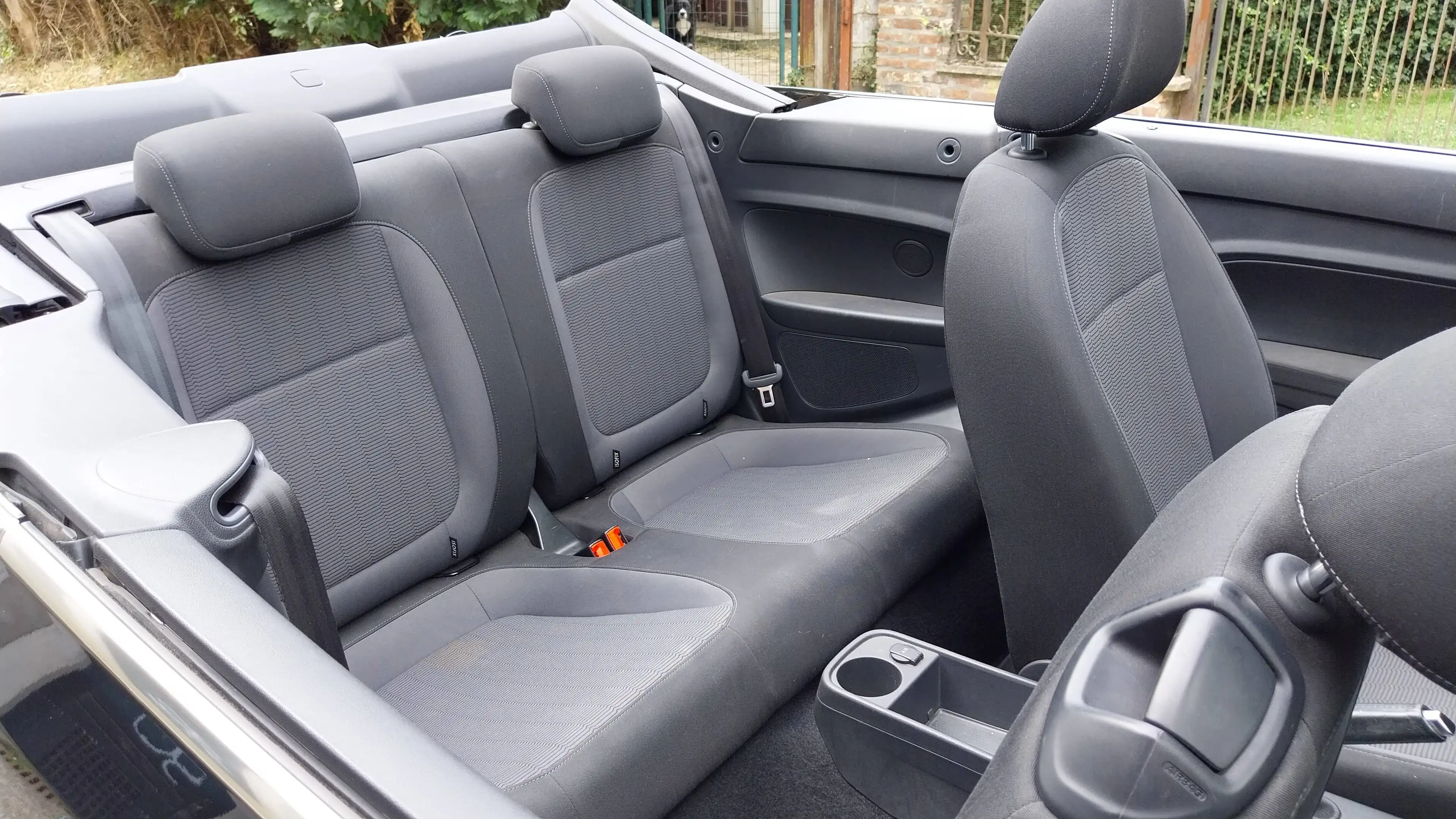 Volkswagen Beetle Beetle Cabriolet 1.2 TSI / parfait état / GPS — photo 11