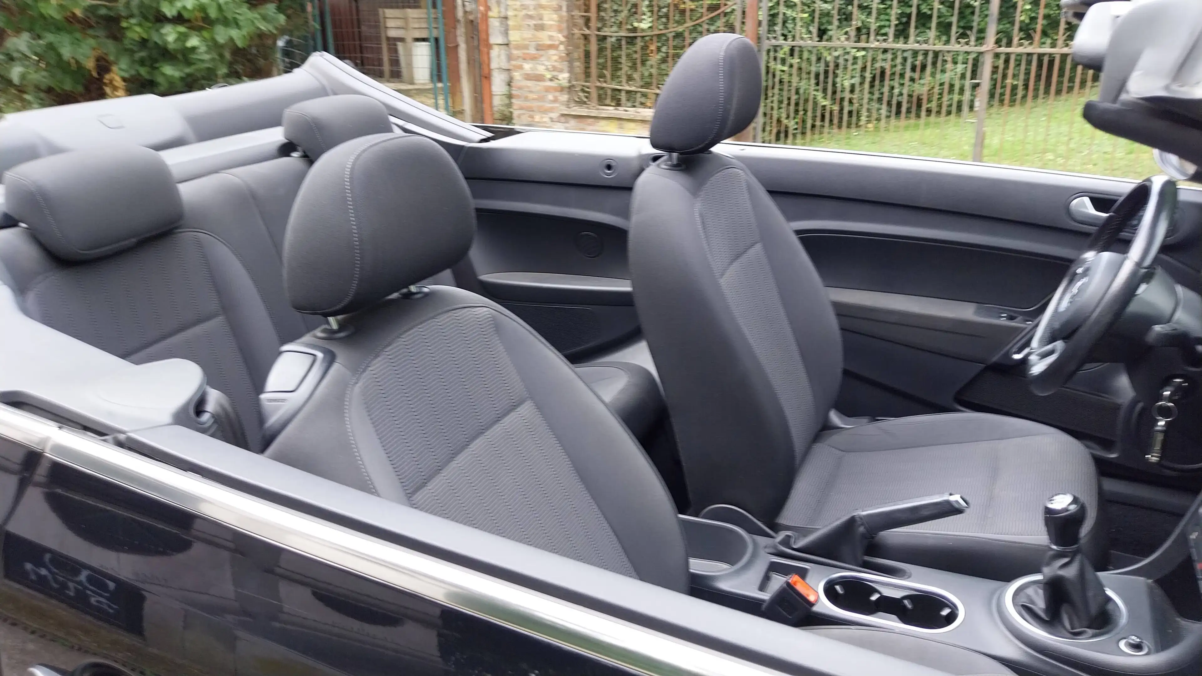 Volkswagen Beetle Beetle Cabriolet 1.2 TSI / parfait état / GPS — photo 10