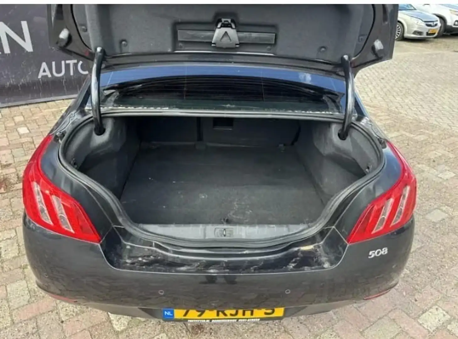 Peugeot 508 1.6 THP Blue L. Exe. Grijs - 2
