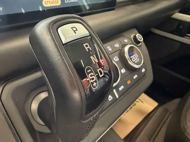Land Rover Defender 110 Defender Ansicht 35