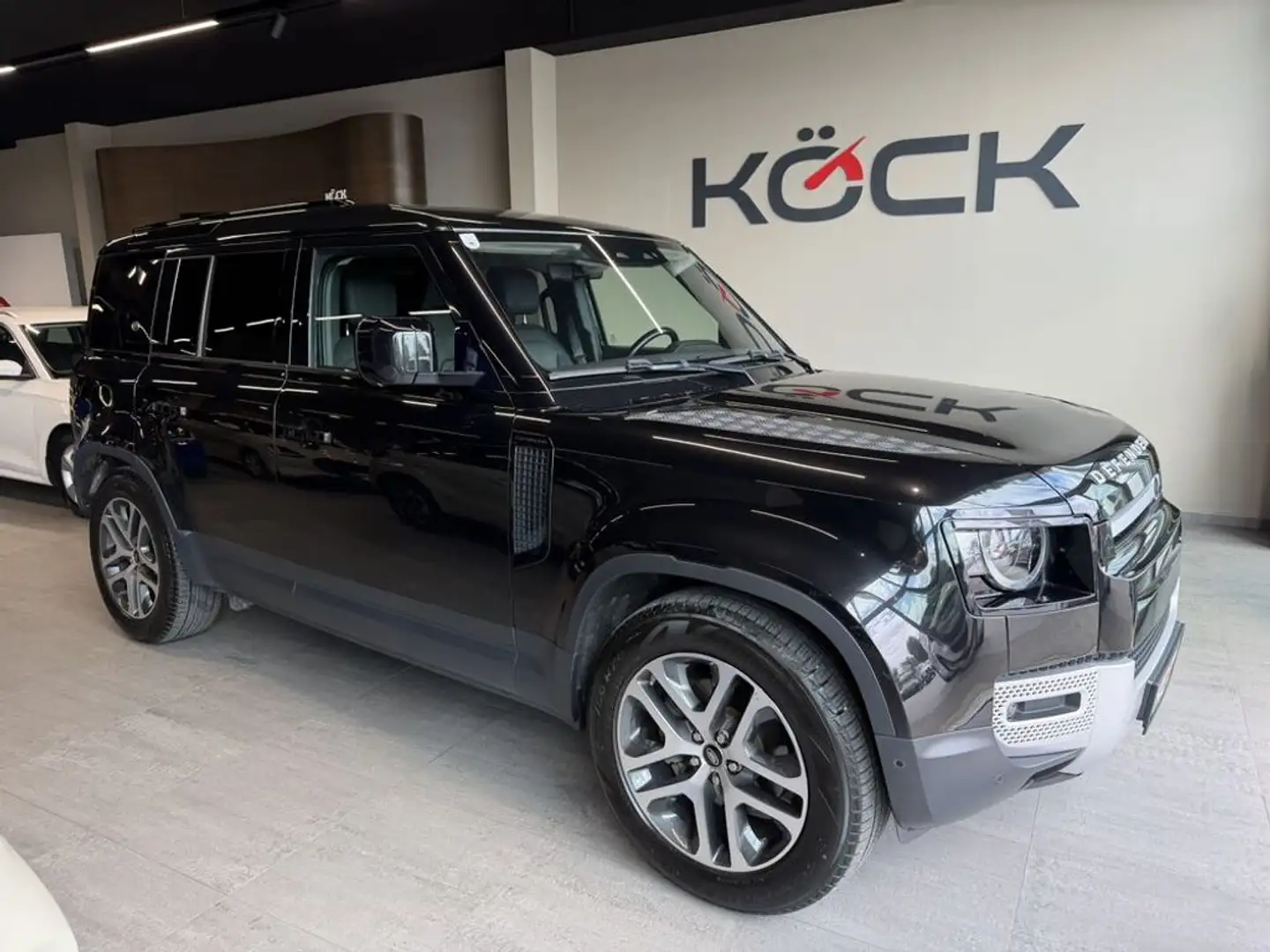 Land Rover Defender 110 Defender Schwarz - 1