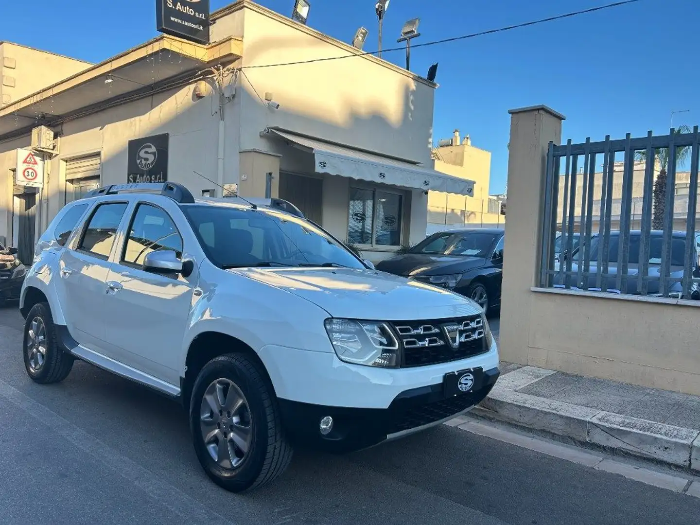 Dacia Duster 1.5 dCi 110CV 4x2 Lauréate Beige - 1