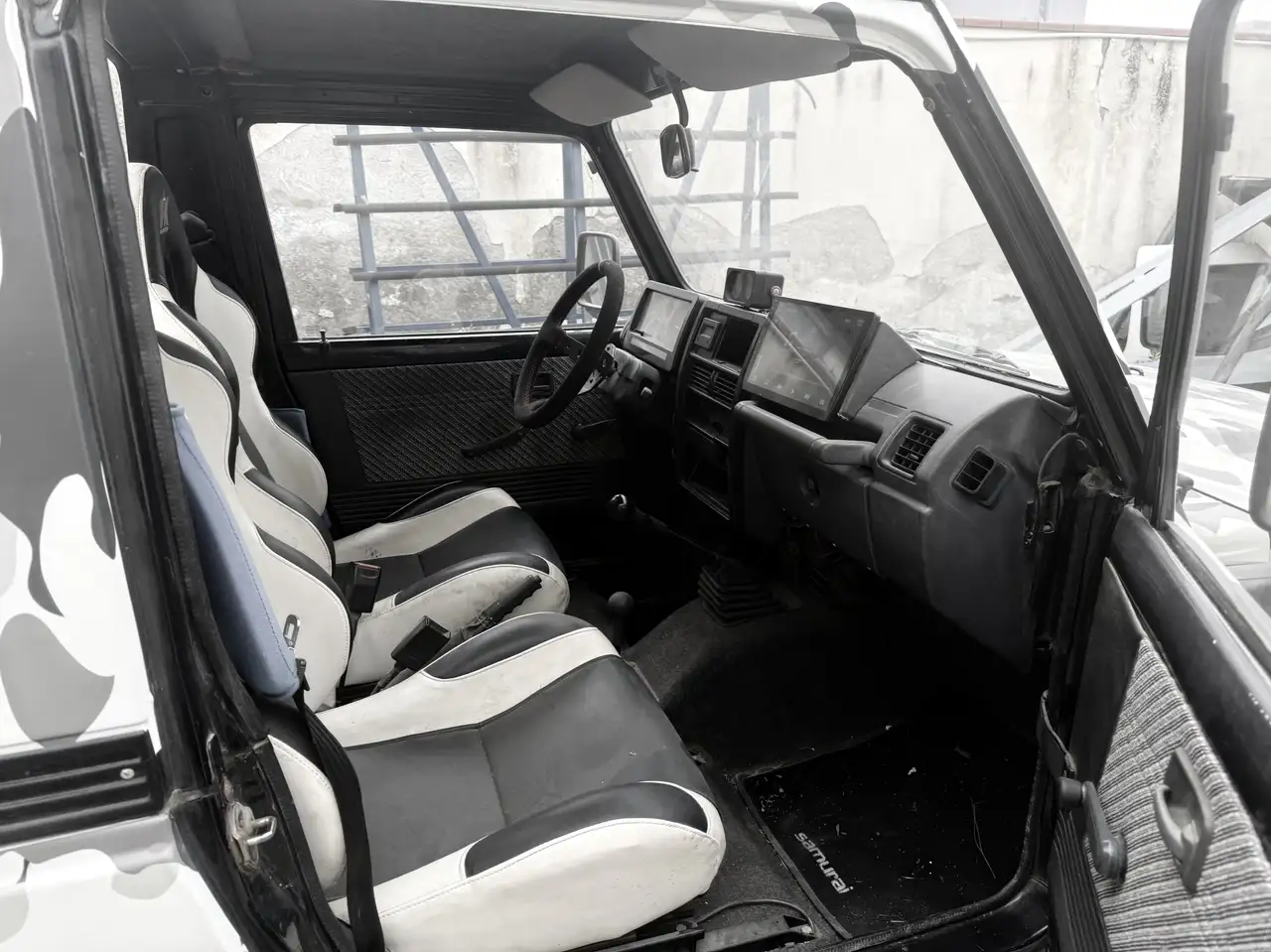 Suzuki SJ 413 Cabrio 1.3 JX De Luxe, foto 4