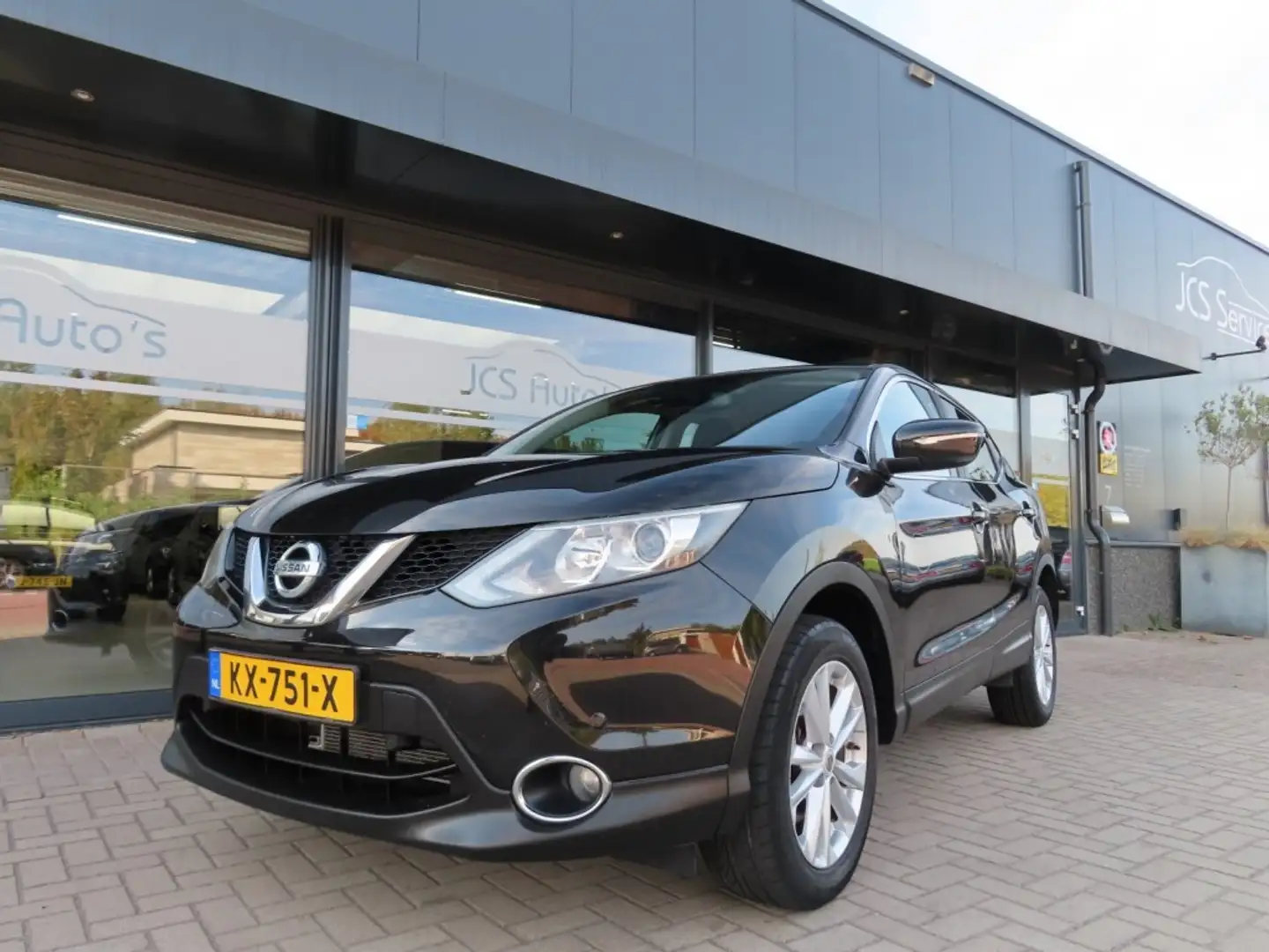 Nissan Qashqai 1.2 Acenta Ecc Cruise Navi Camera Trekhaak Schwarz - 1