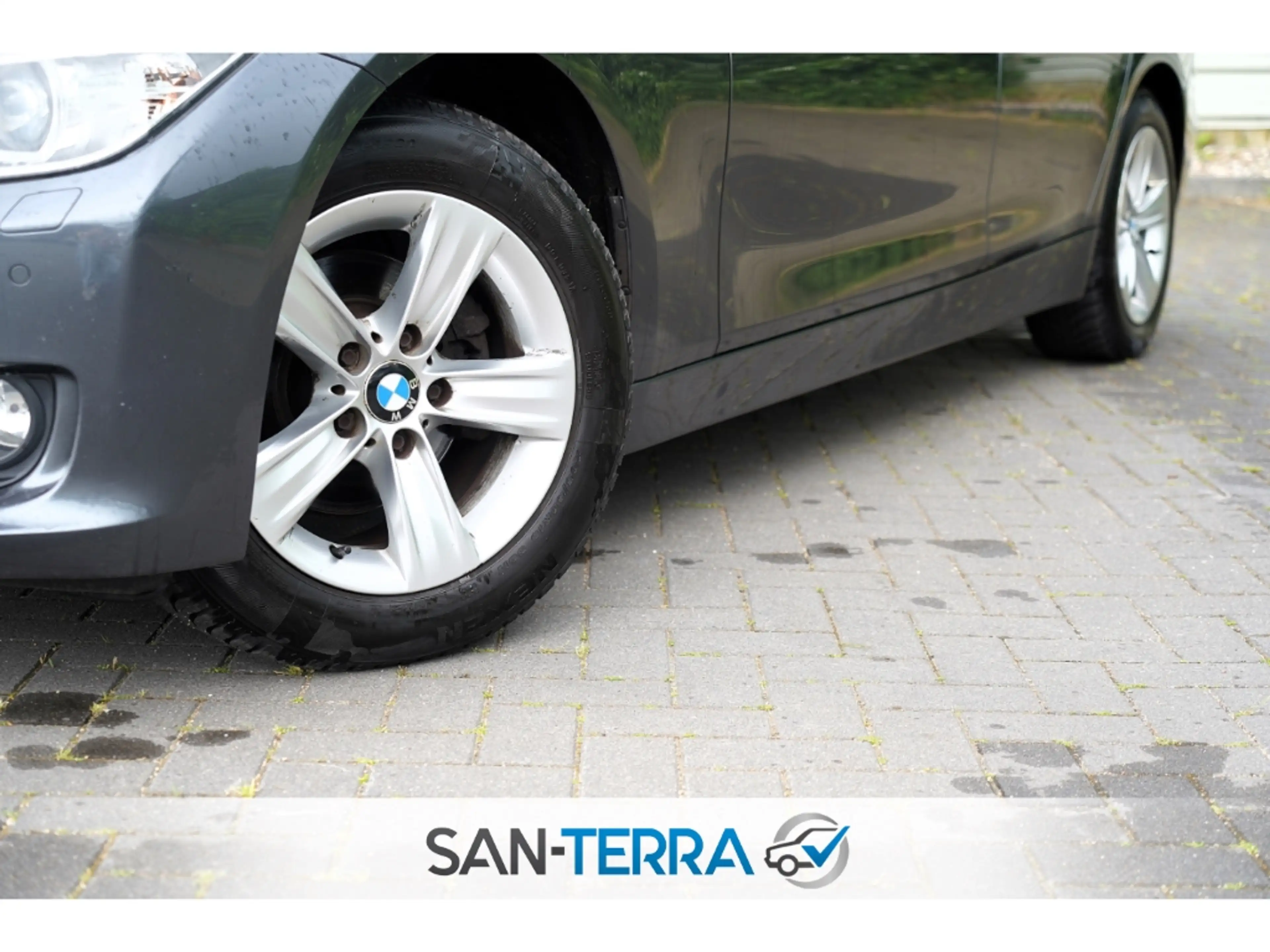 BMW 318 D TOURING PANO*KEYLESS-GO*SHZ*KLIMAAUT*PDC*MULTI-L — photo 7