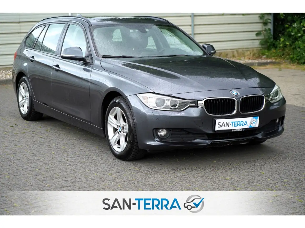 2013 BMW 318 D TOURING PANO*KEYLESS-GO*SHZ*KLIMAAUT*PDC*MULTI-L, photograph 5