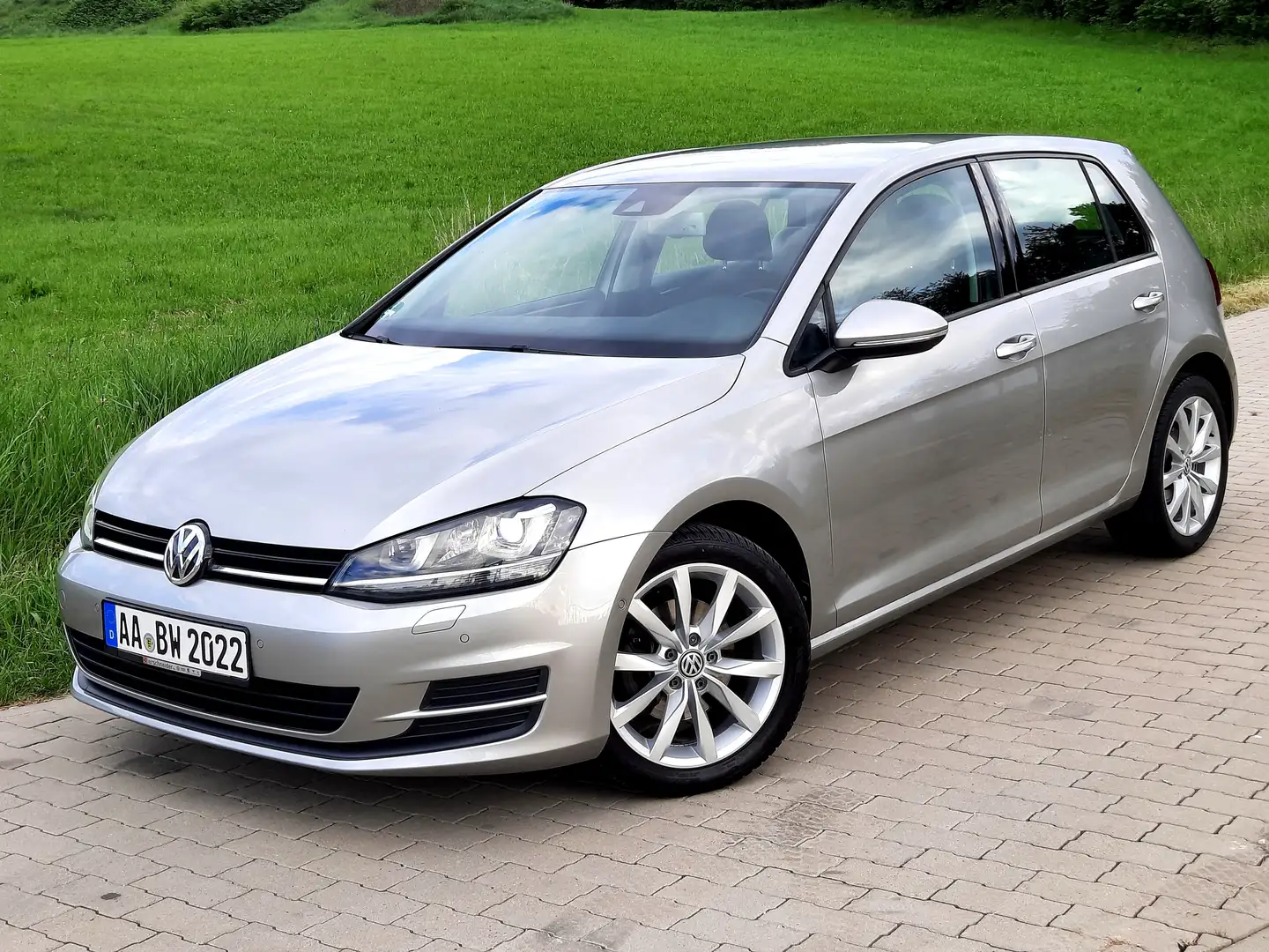 Volkswagen Golf 7 VII 1.2 TSI BMT BI-XENION 17" ALU TÜV 12/26 Silber - 2