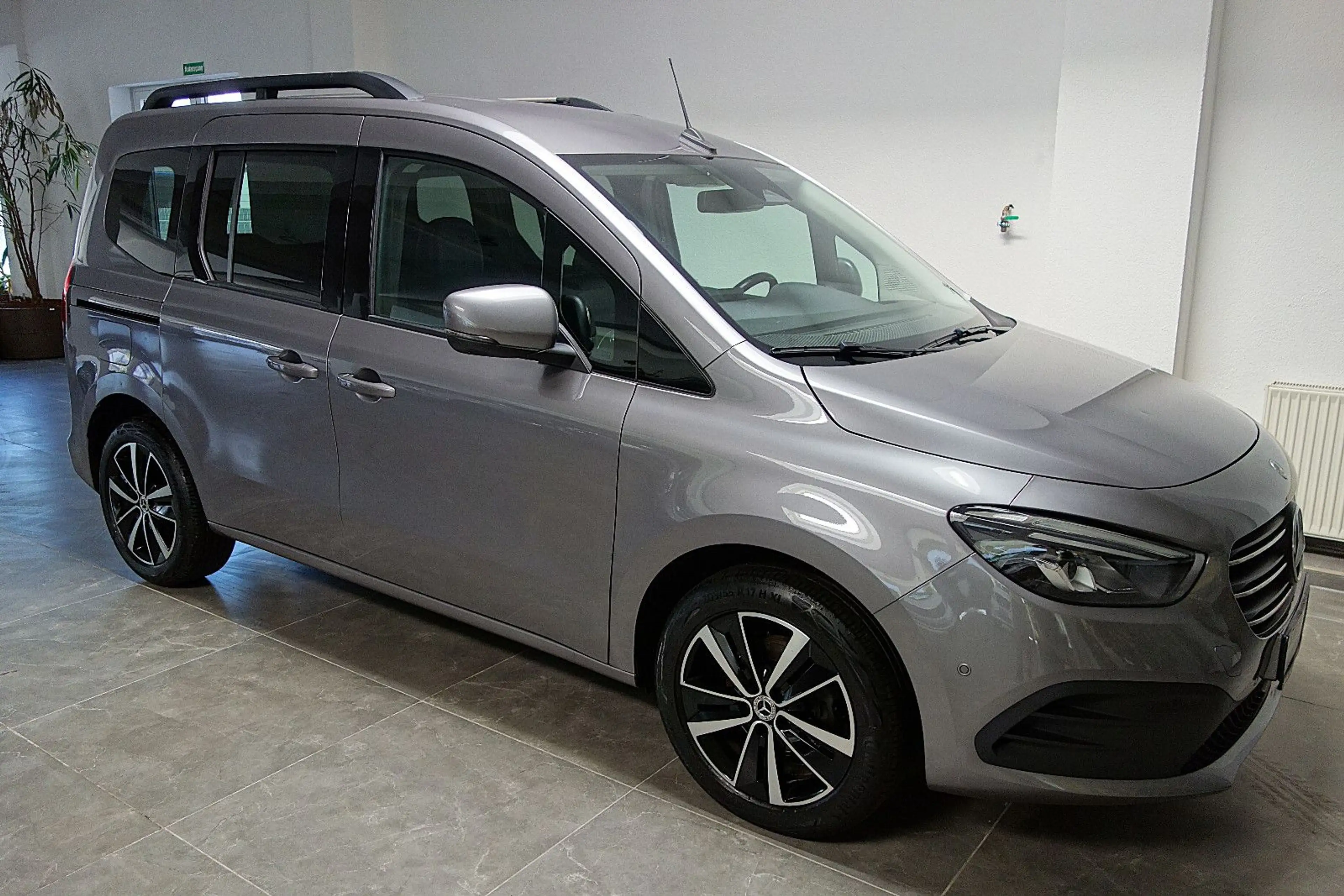 Mercedes-Benz T-Class T 180 d Progressive Leder/MBUX/Automatik/LED — photo 2
