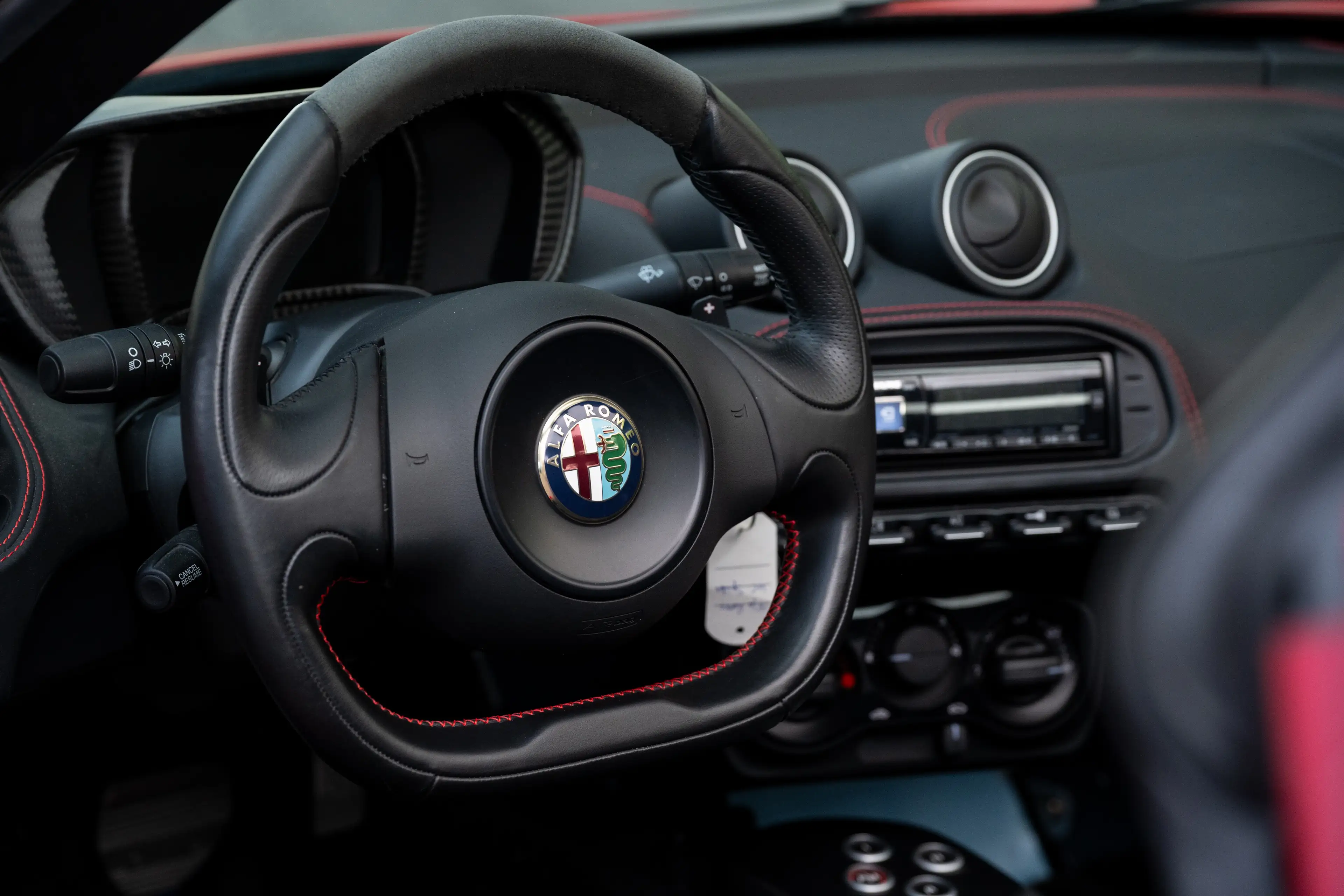 Alfa Romeo 4C 4C 1.7 TBi — photo 9