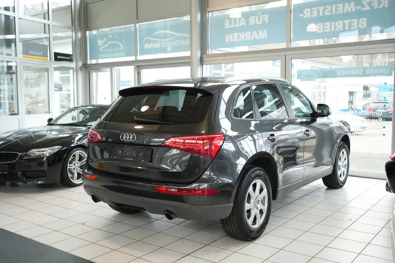 AUDI Q5 2.0 TFSI 179ch QUATTRO - 2e Main BVM - VOLANT CUIR - Attelage amovible
