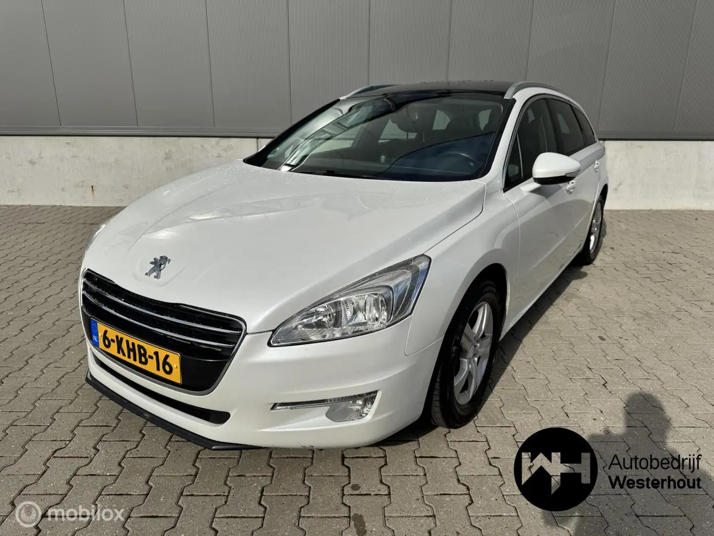 Peugeot 508 SW 1.6 THP Blue Lease Executive PANORAMADAK NAVI Weiß - 2