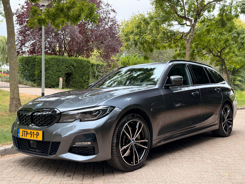 BMW 330 330e xDrive. Bns Ed.P M-Sport — photo 6