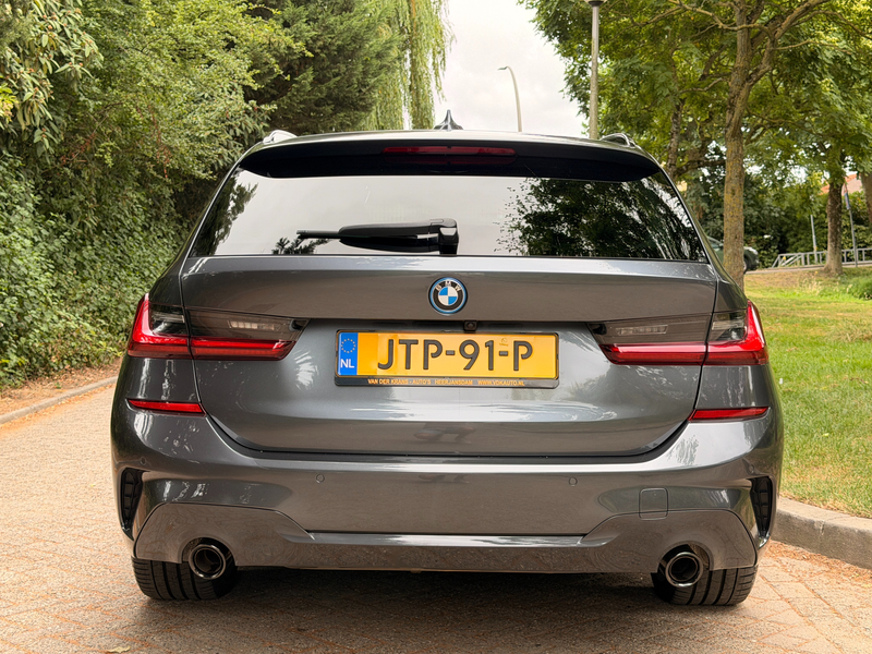 BMW 330 330e xDrive. Bns Ed.P M-Sport — photo 4