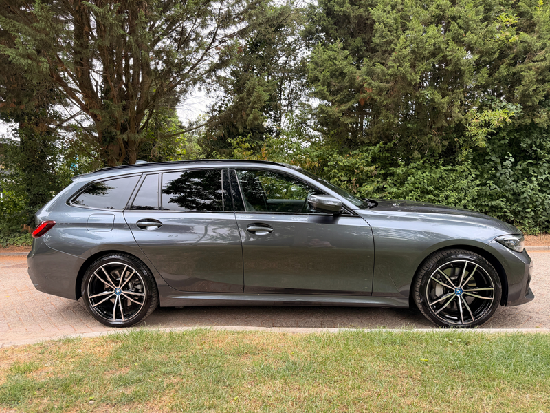 BMW 330 330e xDrive. Bns Ed.P M-Sport — photo 2