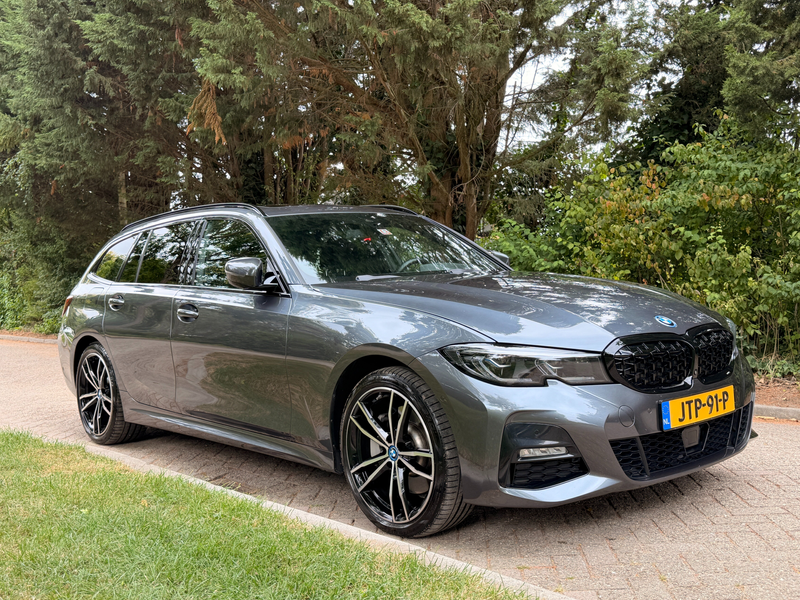 BMW 330 330e xDrive. Bns Ed.P M-Sport