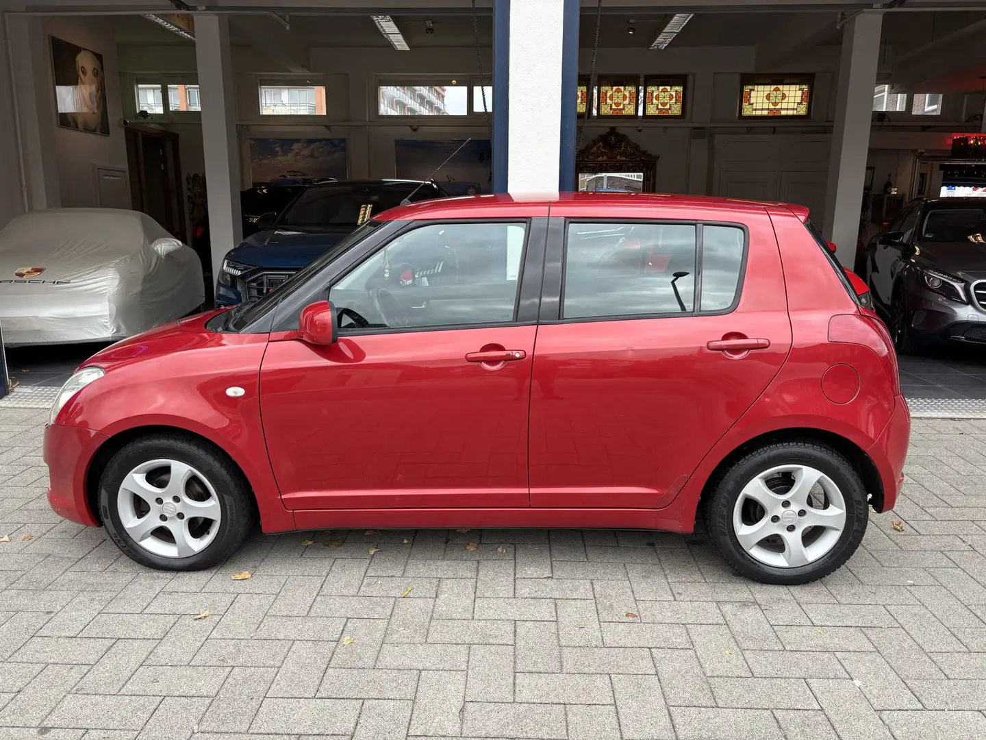 Suzuki Swift 1.5 Exclusive 5-DEURS/NW APK/KEYLESS Rouge - 2