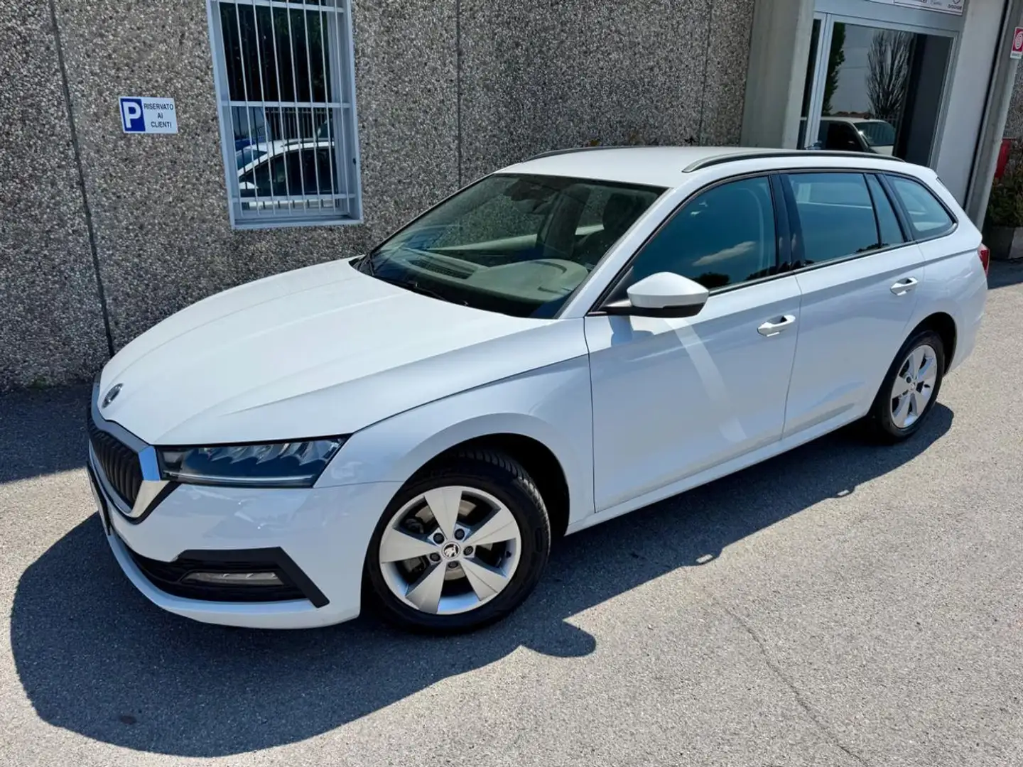 Skoda Octavia 2.0 TDI EVO SCR DSG Wagon Executive "NAVI"FULL LED Gris - 1