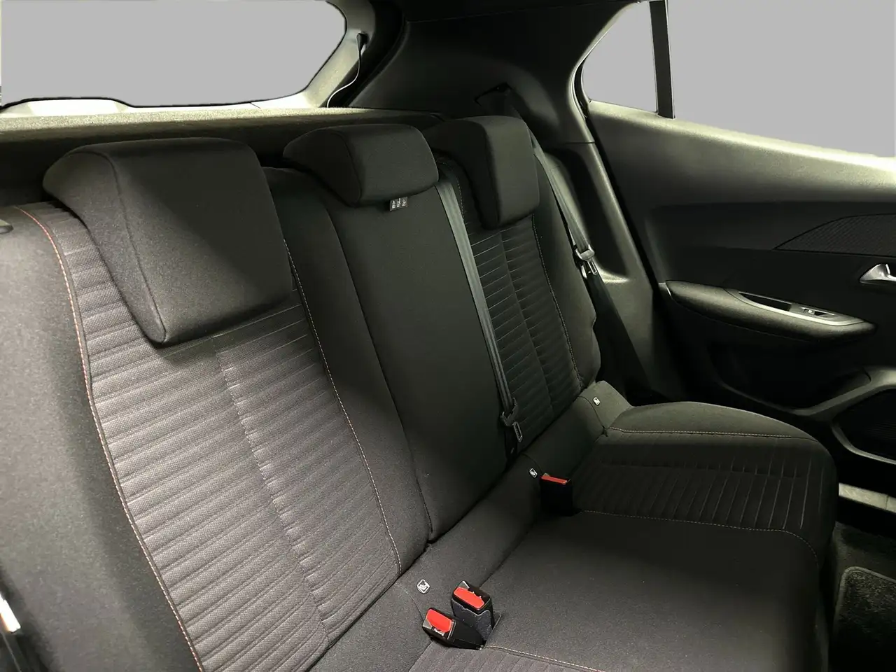 Peugeot 2008 II 2020 1.2 puretech Active Pack s&s 100cv, миниатюра 8