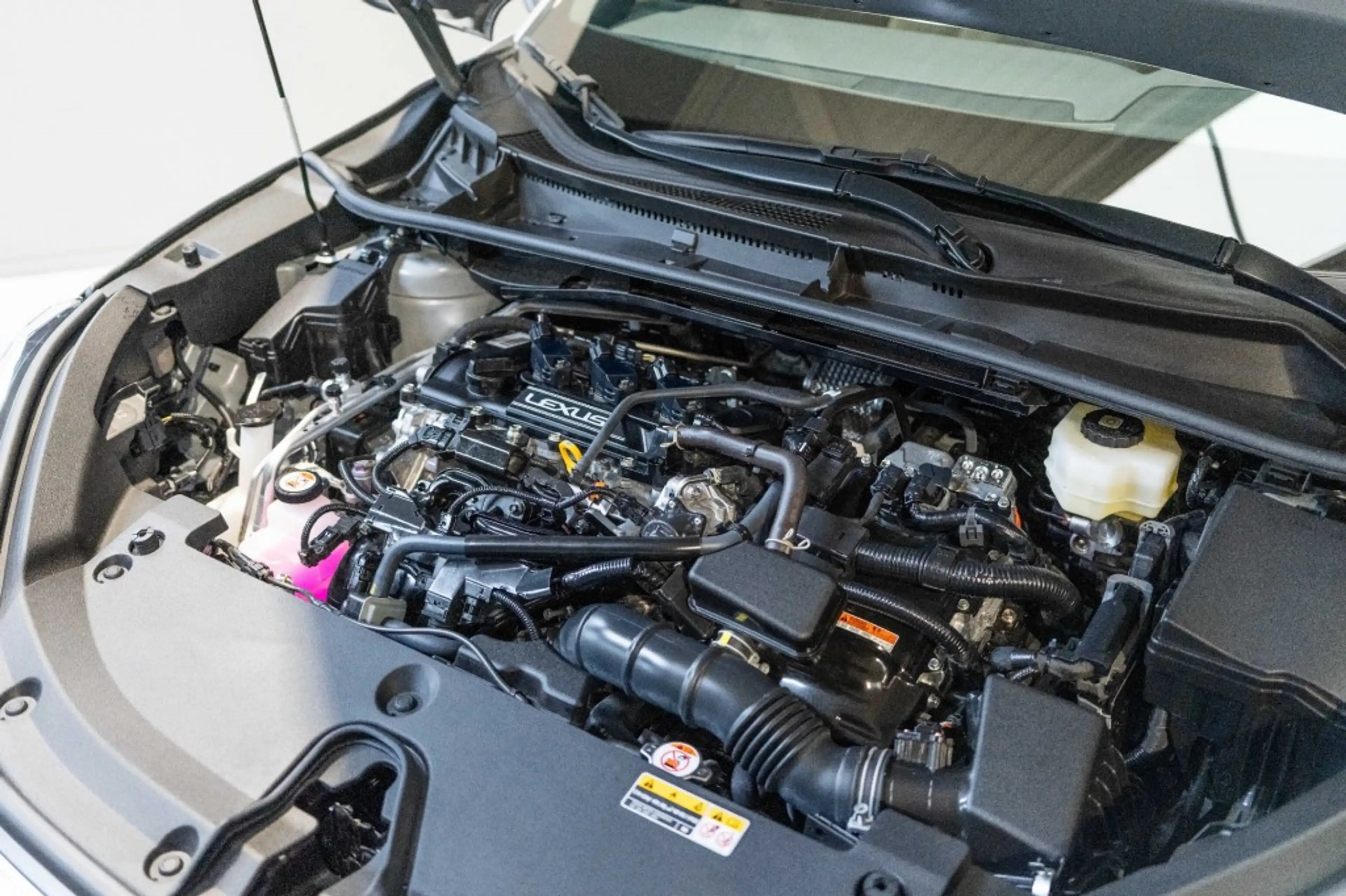 Lexus LBX Business Line 2 WD 136 PK, Safetypakket, Stoelverw — photo 29