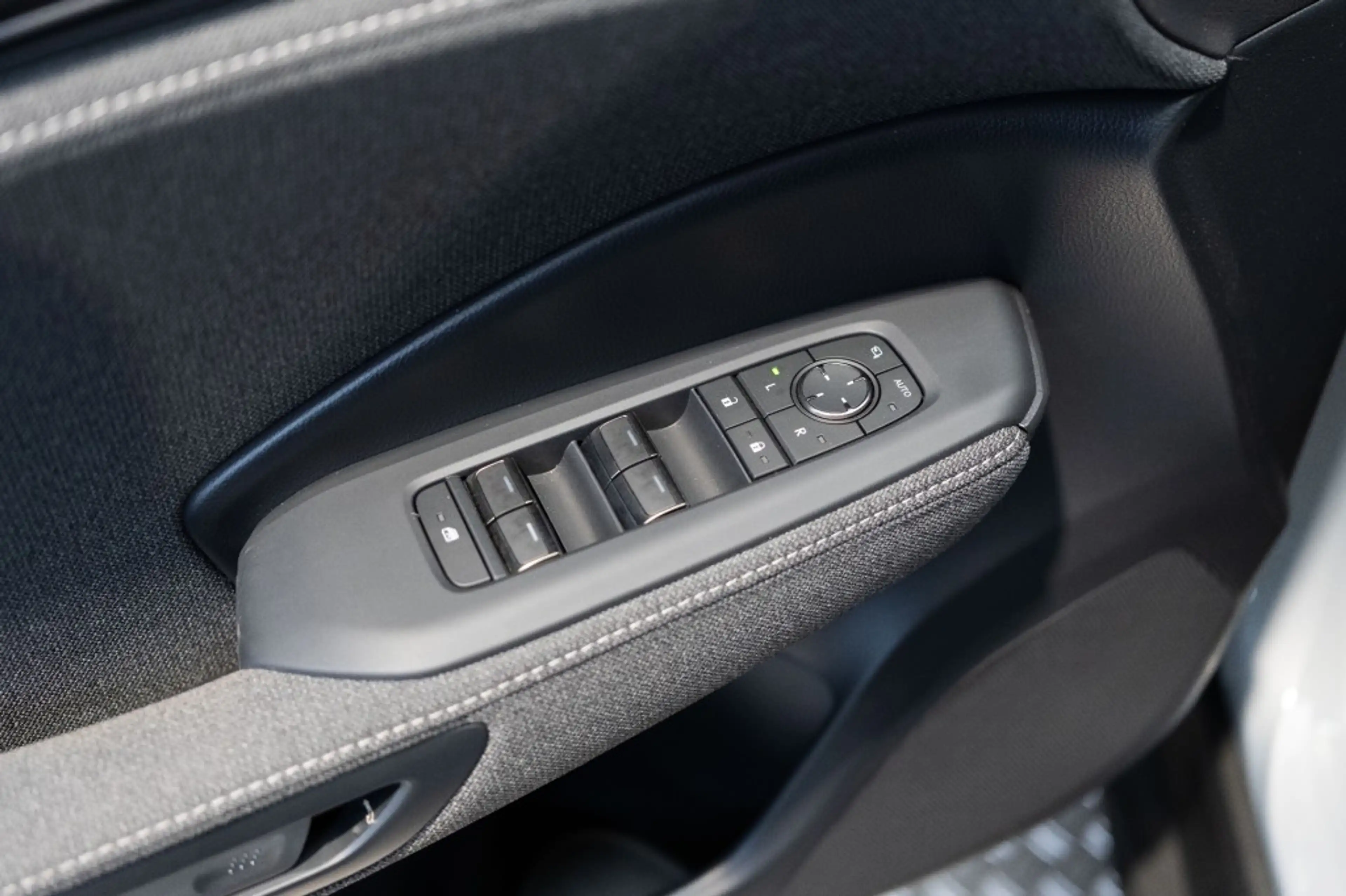 Lexus LBX Business Line 2 WD 136 PK, Safetypakket, Stoelverw — photo 20