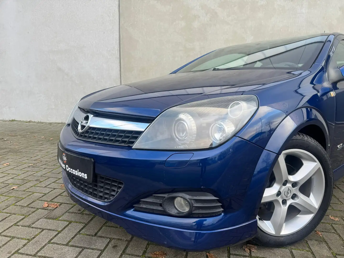 Opel Astra GTC 1.6 OPC LINE GLAZEN DAK NAV CRUISE PDC Bleu - 2