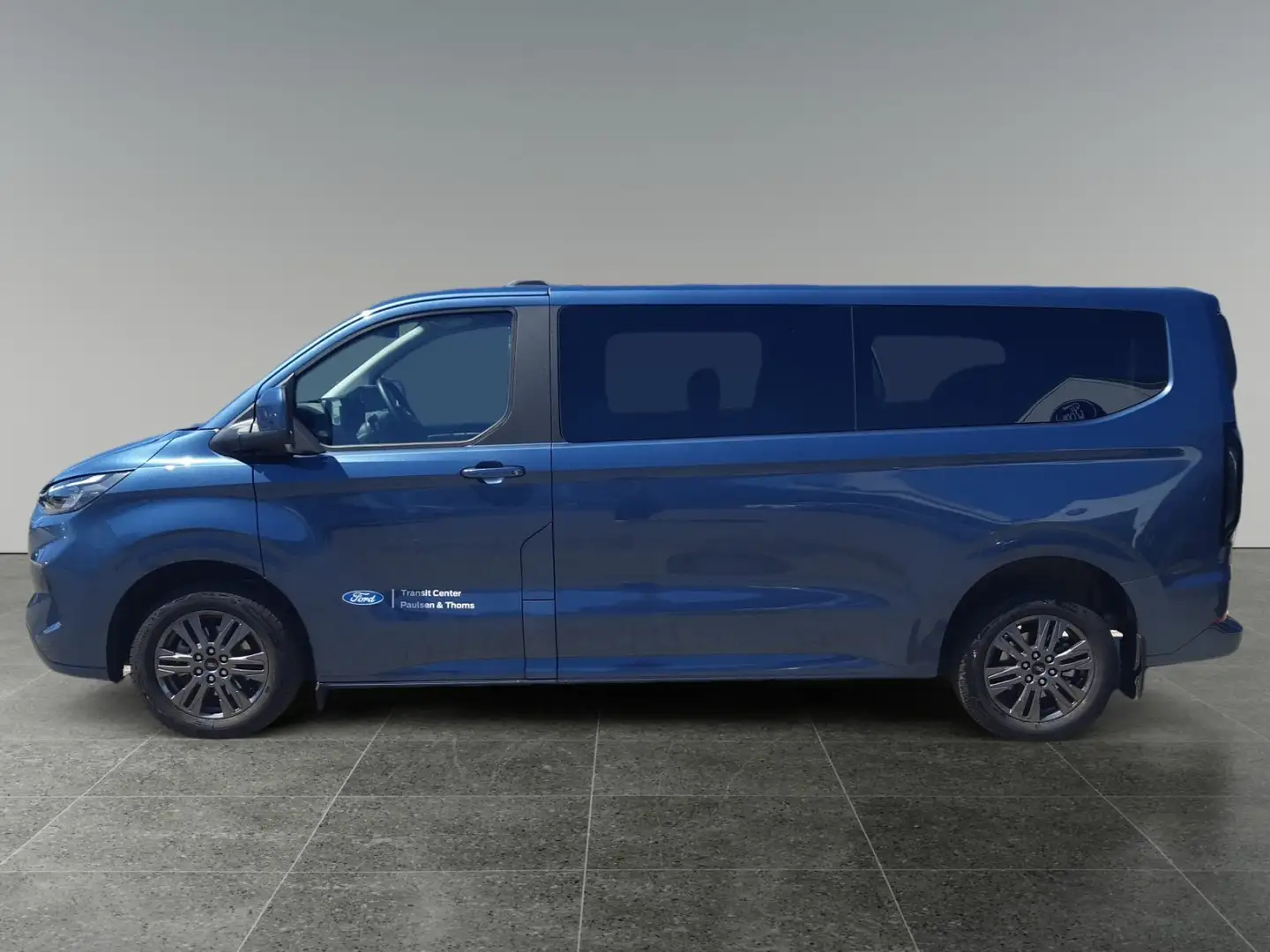 Ford Tourneo Custom 2.0 EcoBlue 320 L2 Titanium FWD, Blau - 2