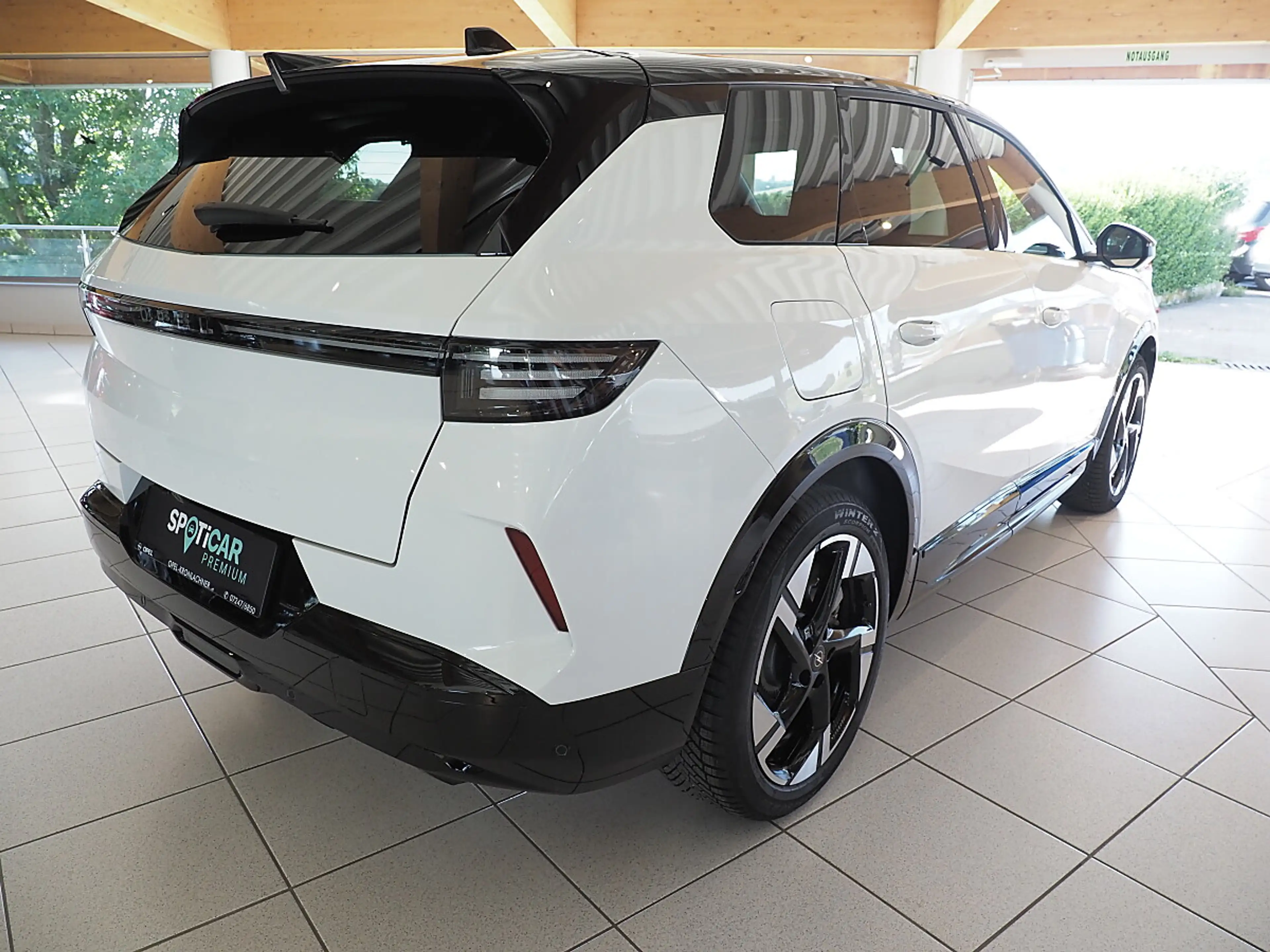 Opel Grandland 1,6 PHEV 21kWh GS Aut. — photo 4