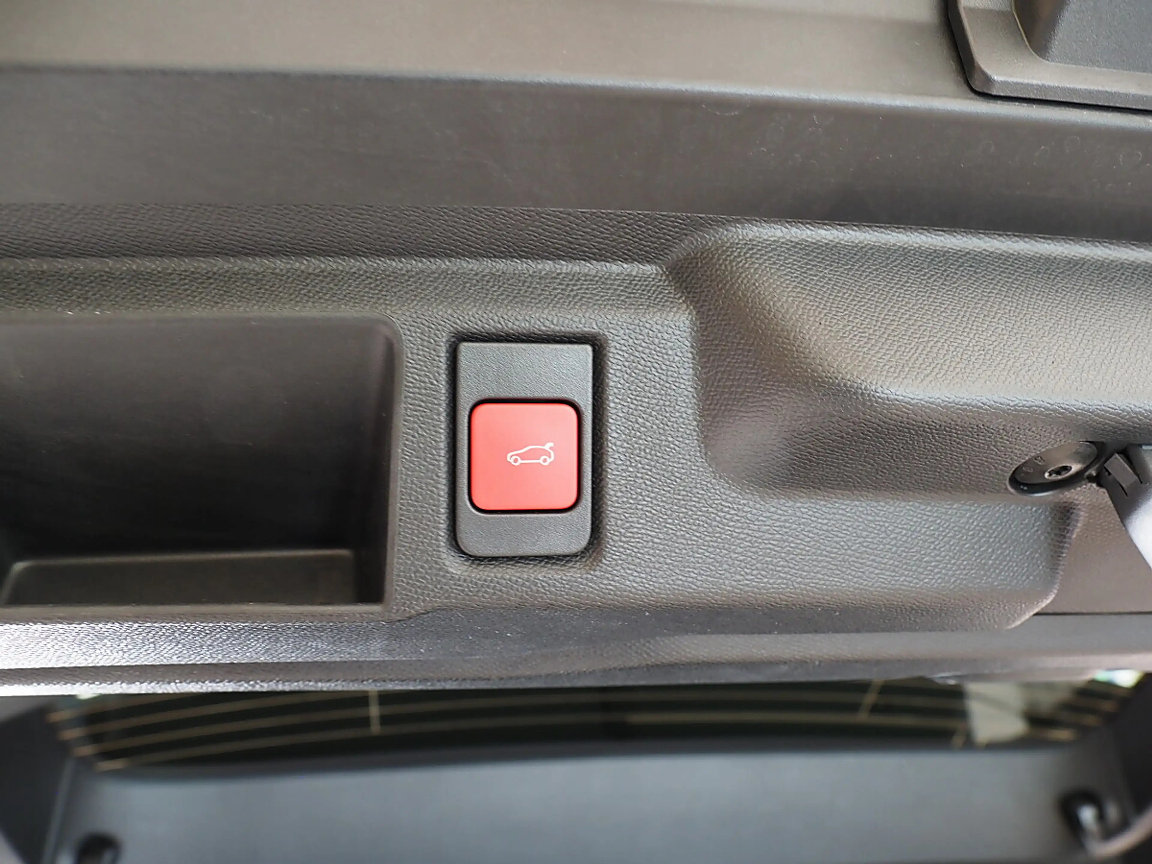 Opel Grandland 1,6 PHEV 21kWh GS Aut. — photo 11