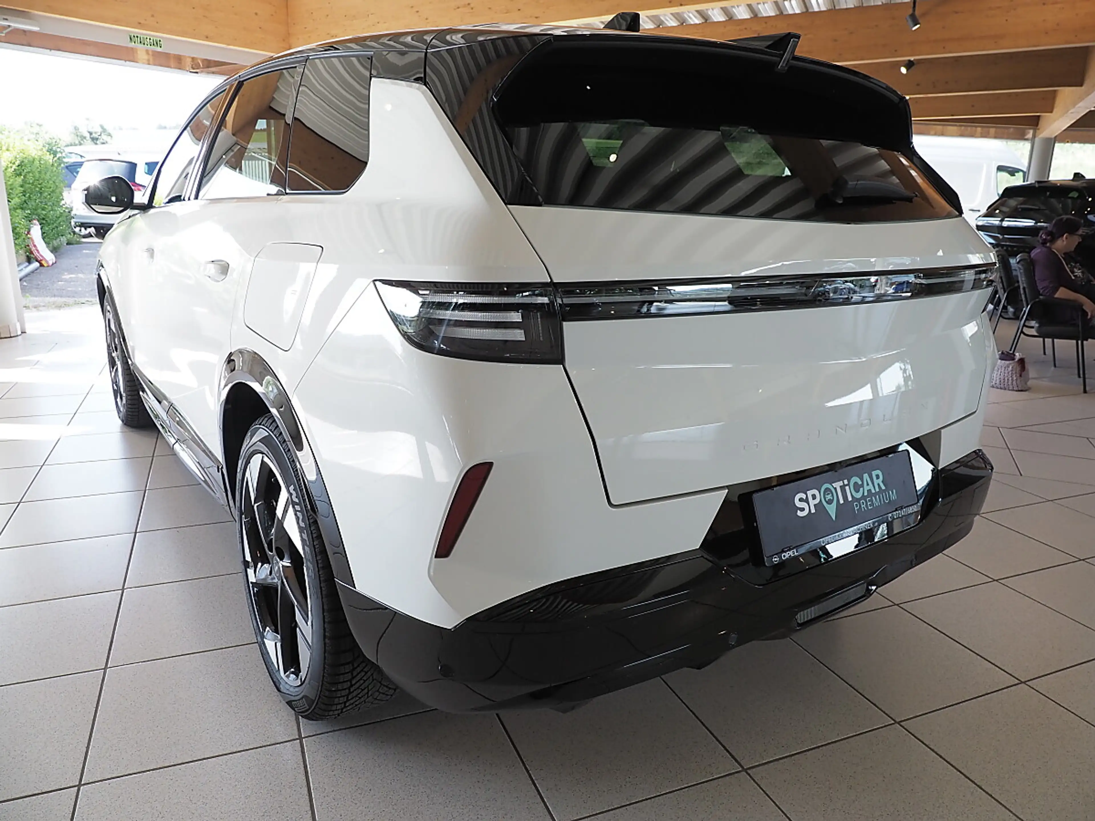 Opel Grandland 1,6 PHEV 21kWh GS Aut. — photo 3