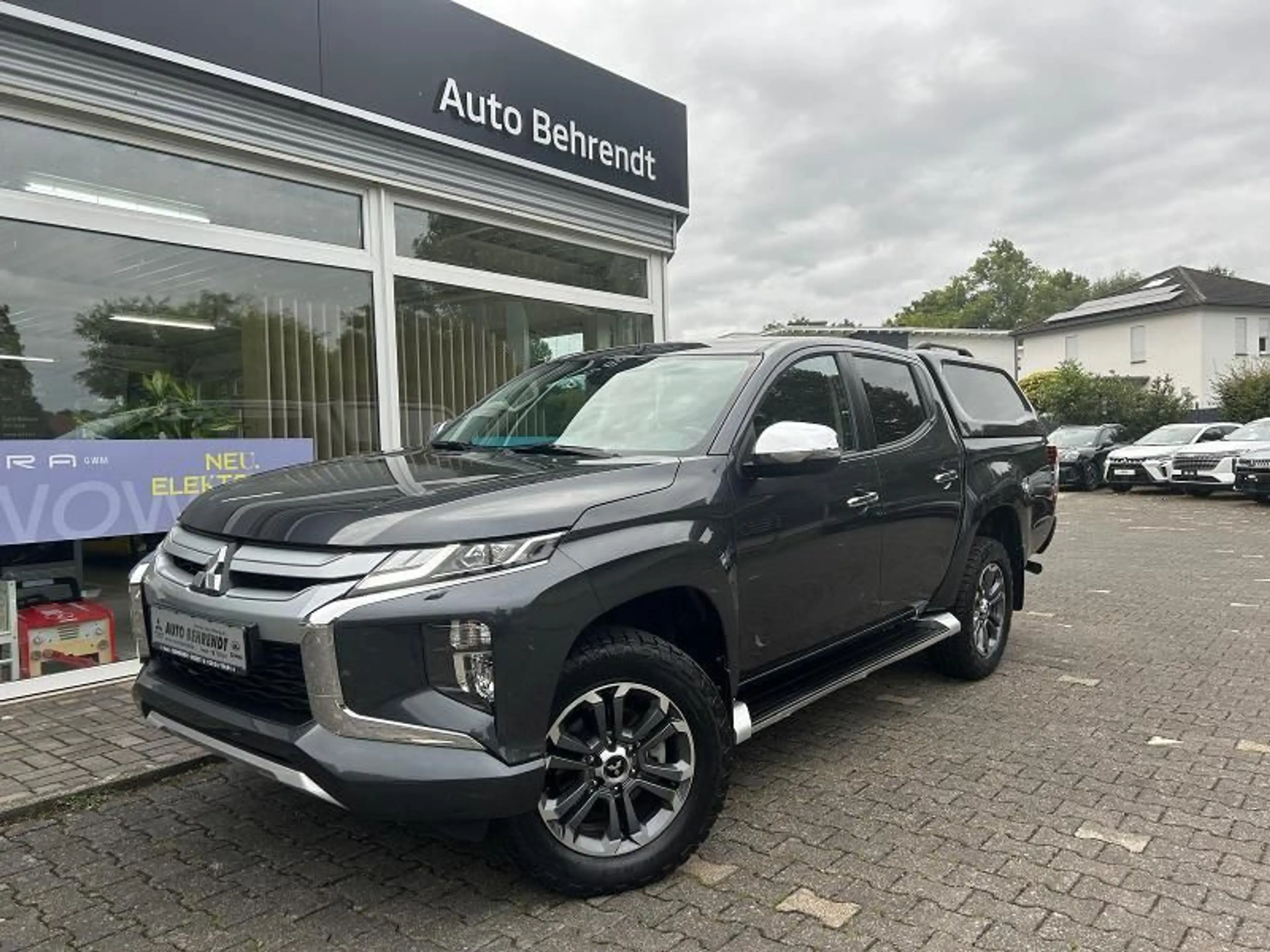 Mitsubishi L200 Doppelkabine Select 2.2 DI-D 4WD Automatik