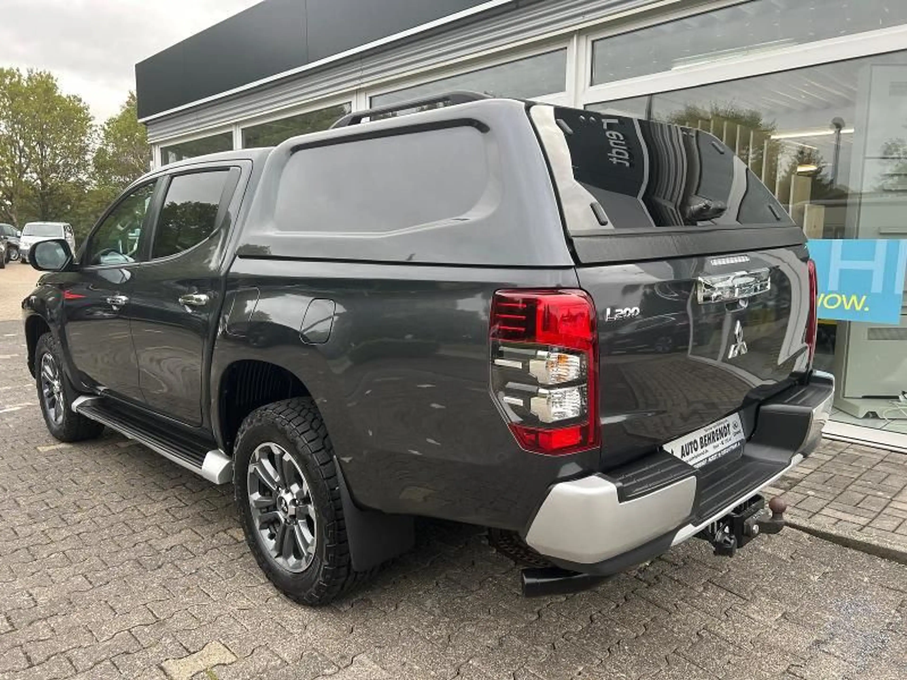 Mitsubishi L200 Doppelkabine Select 2.2 DI-D 4WD Automatik — photo 4
