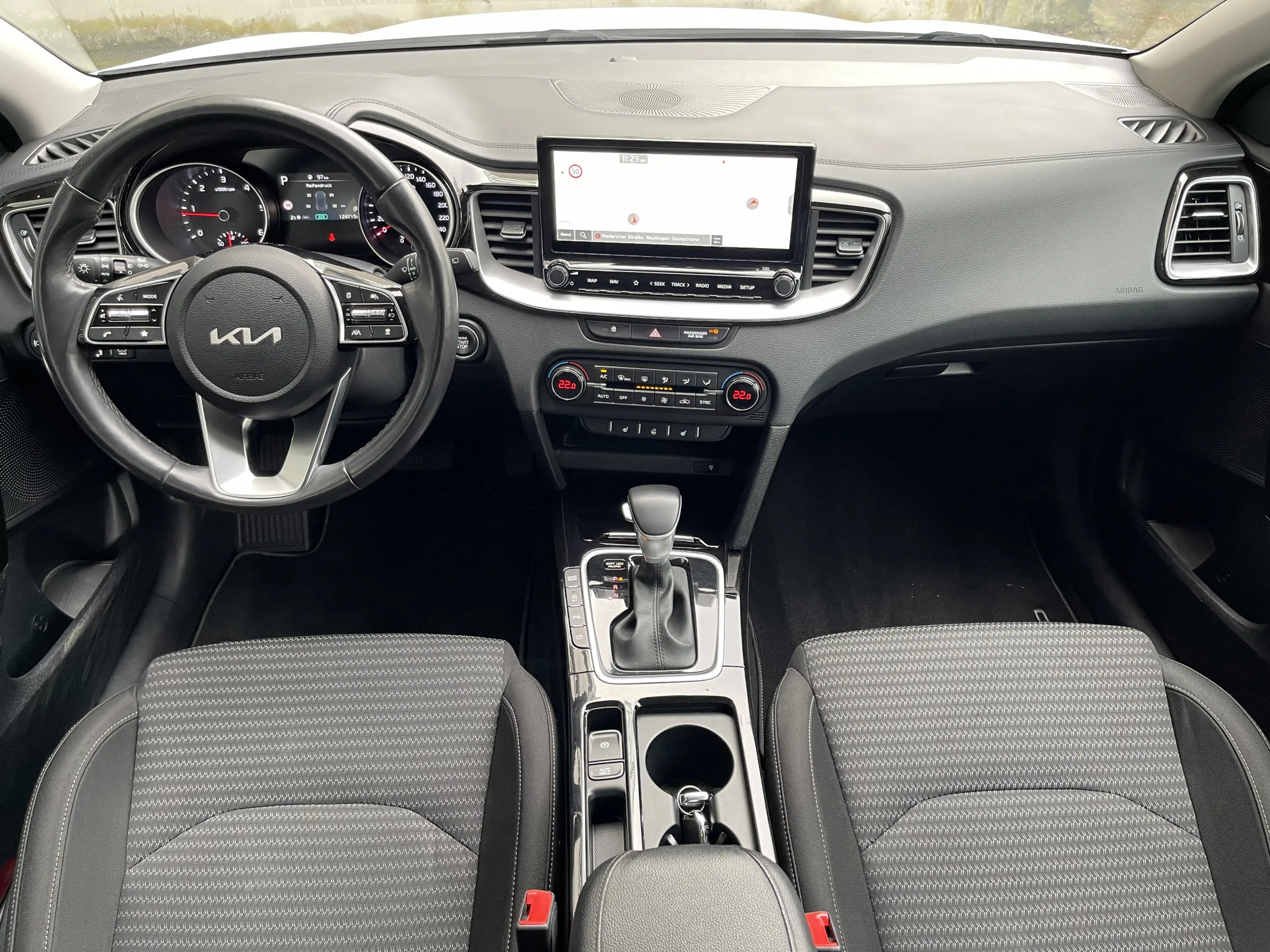 Kia Ceed SW / cee'd SW Spirit LED Navi Rü-Kamera ACC — photo 15