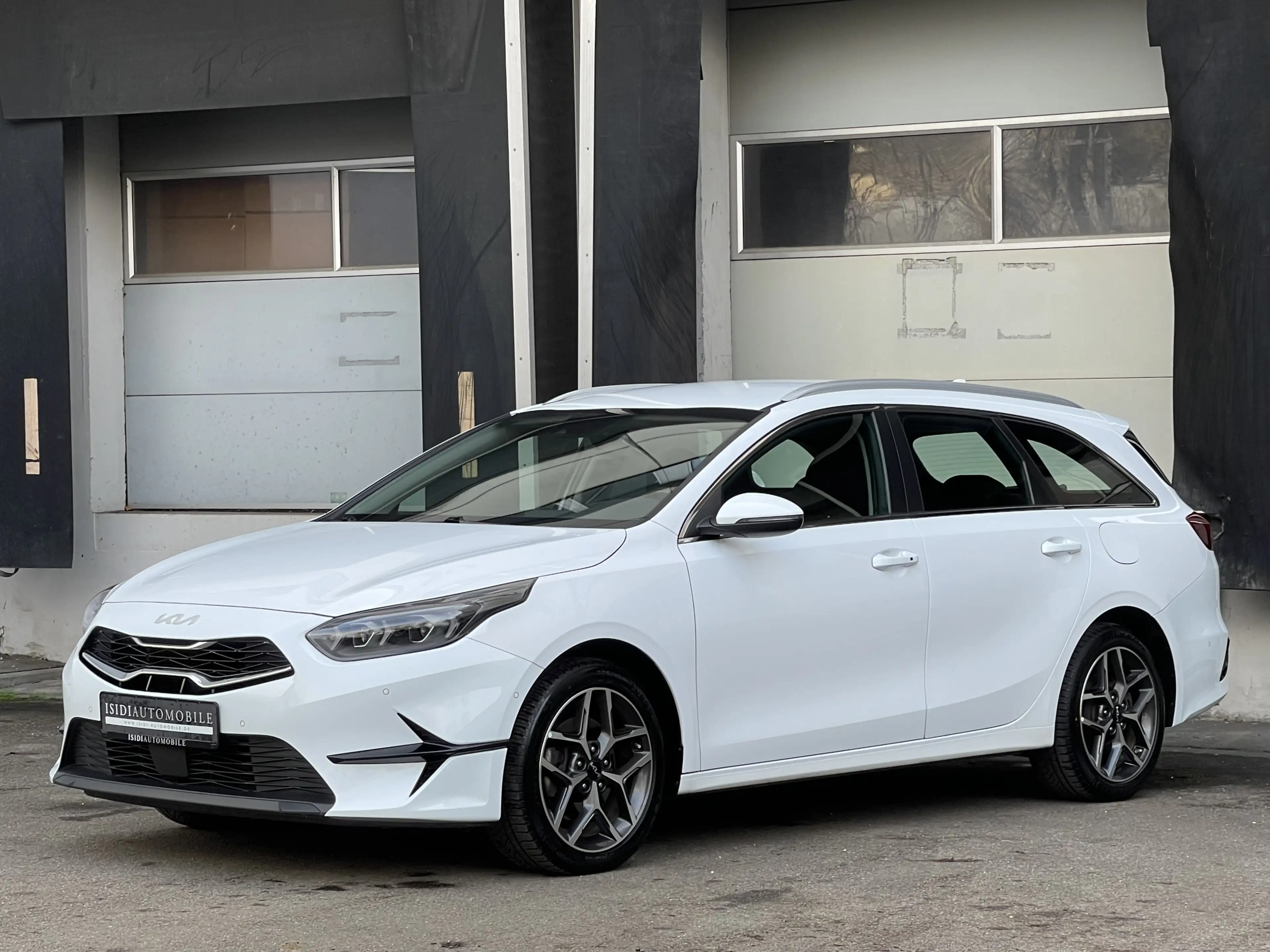 Kia Ceed SW / cee'd SW Spirit LED Navi Rü-Kamera ACC — photo 2