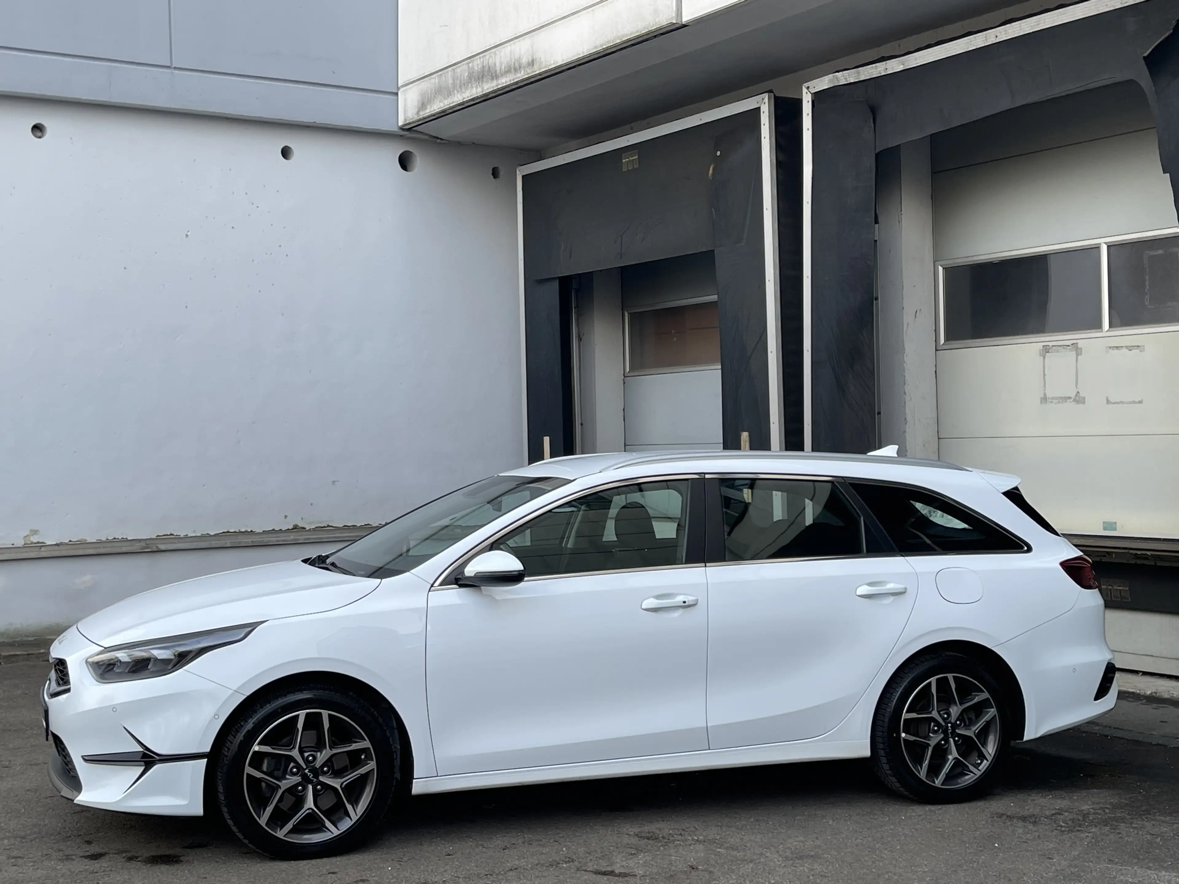 Kia Ceed SW / cee'd SW Spirit LED Navi Rü-Kamera ACC — photo 3