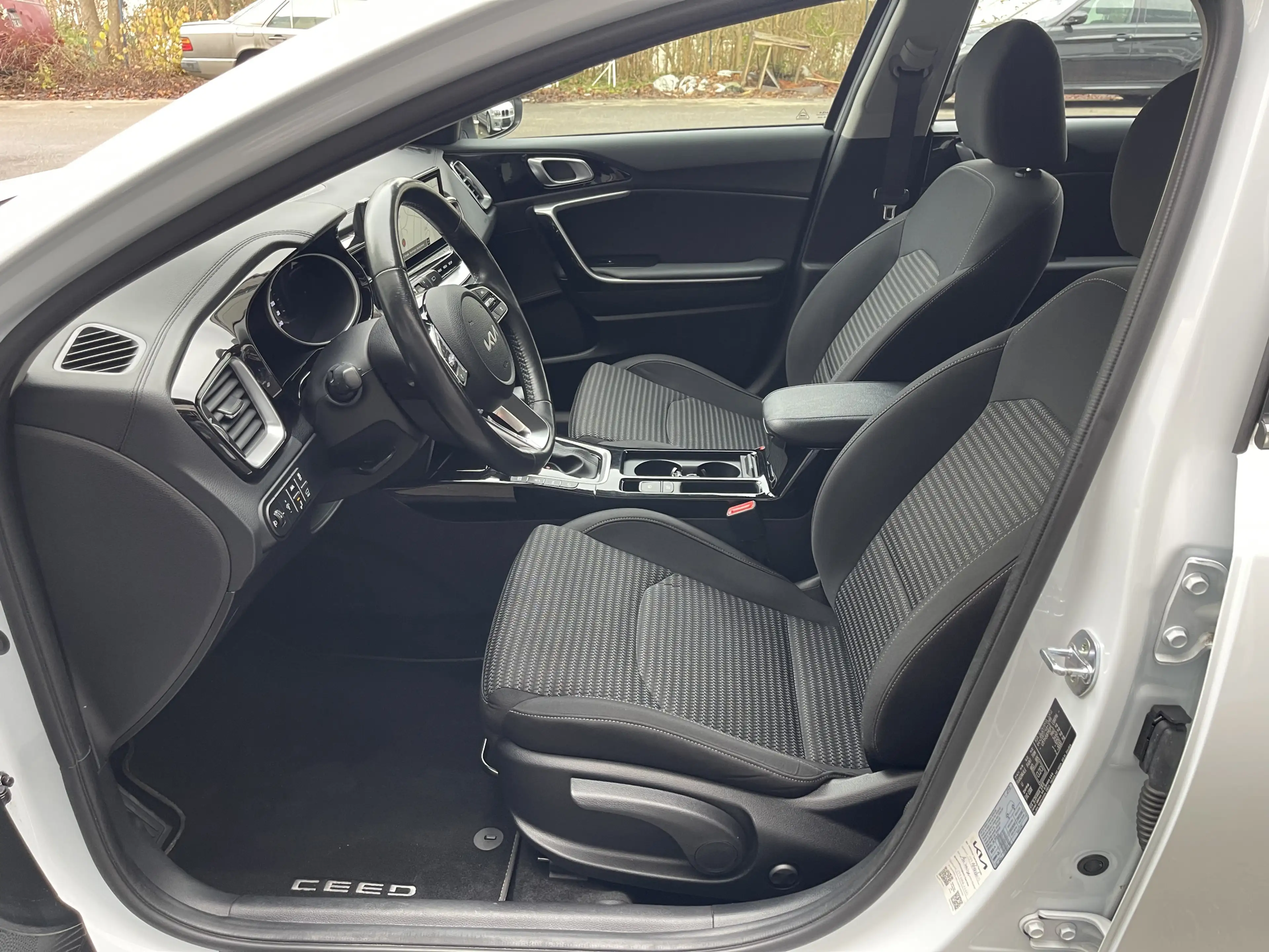 Kia Ceed SW / cee'd SW Spirit LED Navi Rü-Kamera ACC — photo 12