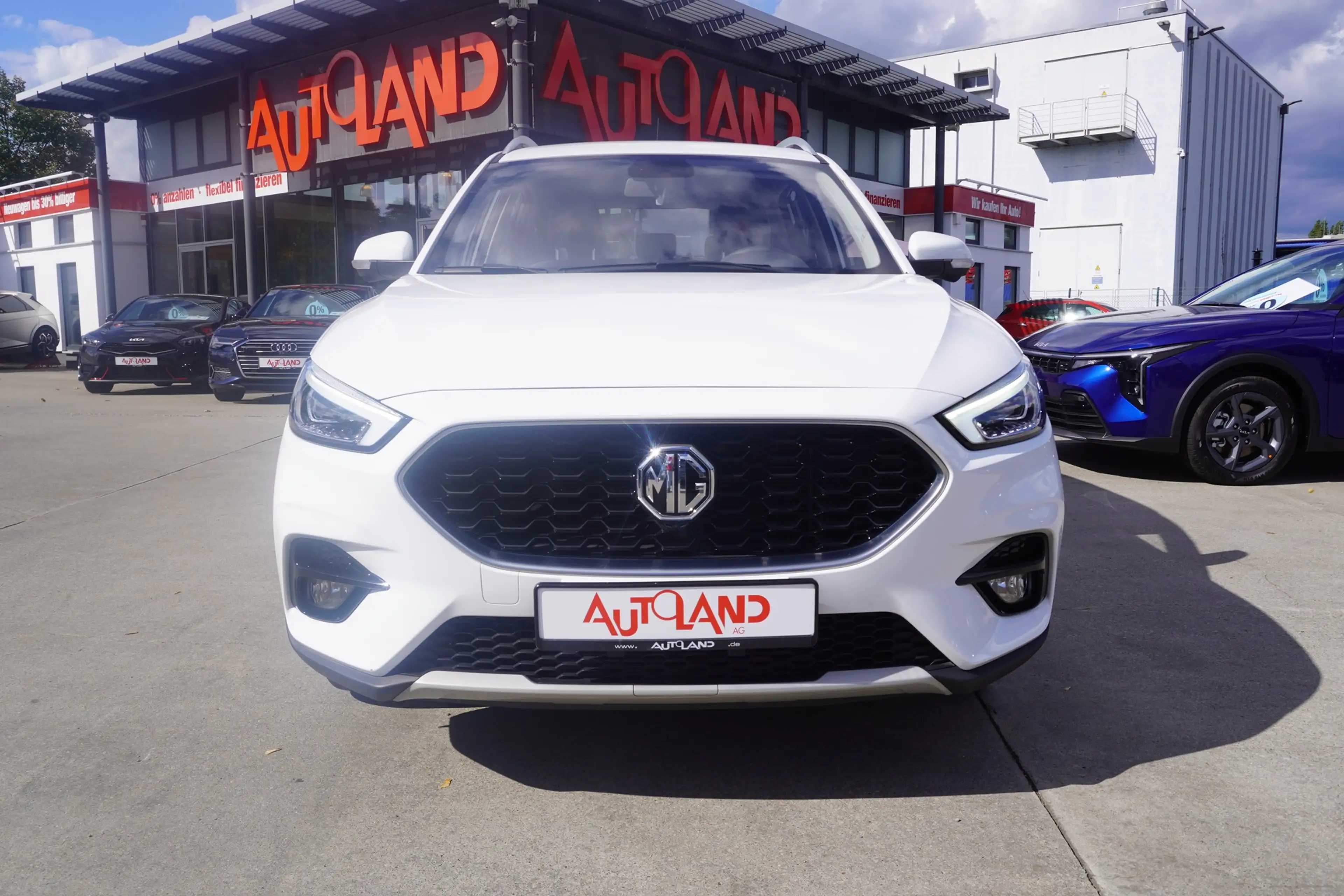 MG ZS 1.0 Luxury LED Navi Totwinkel Android Apple — photo 9