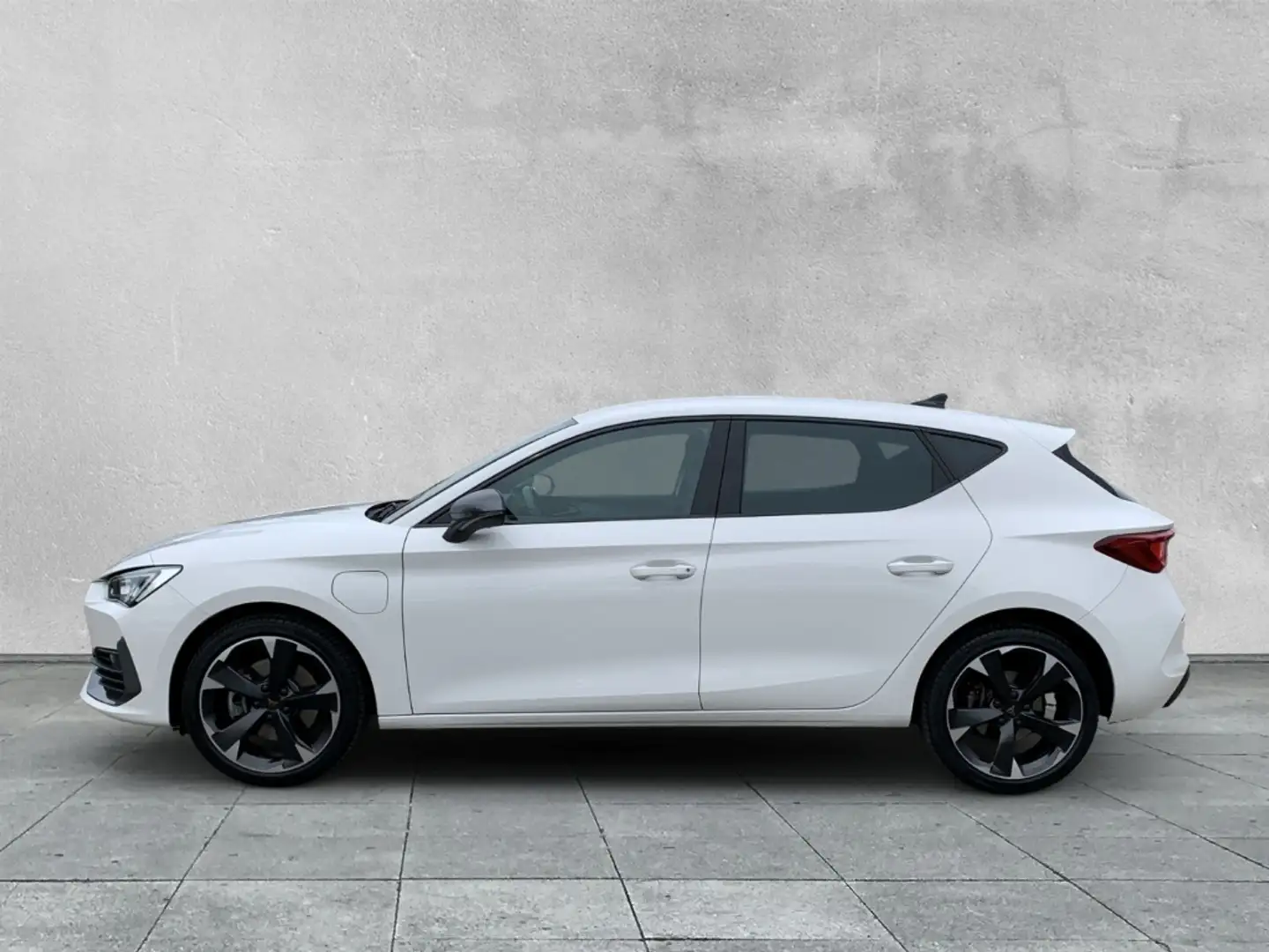 CUPRA Leon 1.4 E-Hybrid NAVI+LED+TEILLEDER+ACC+KESSY Weiß - 2