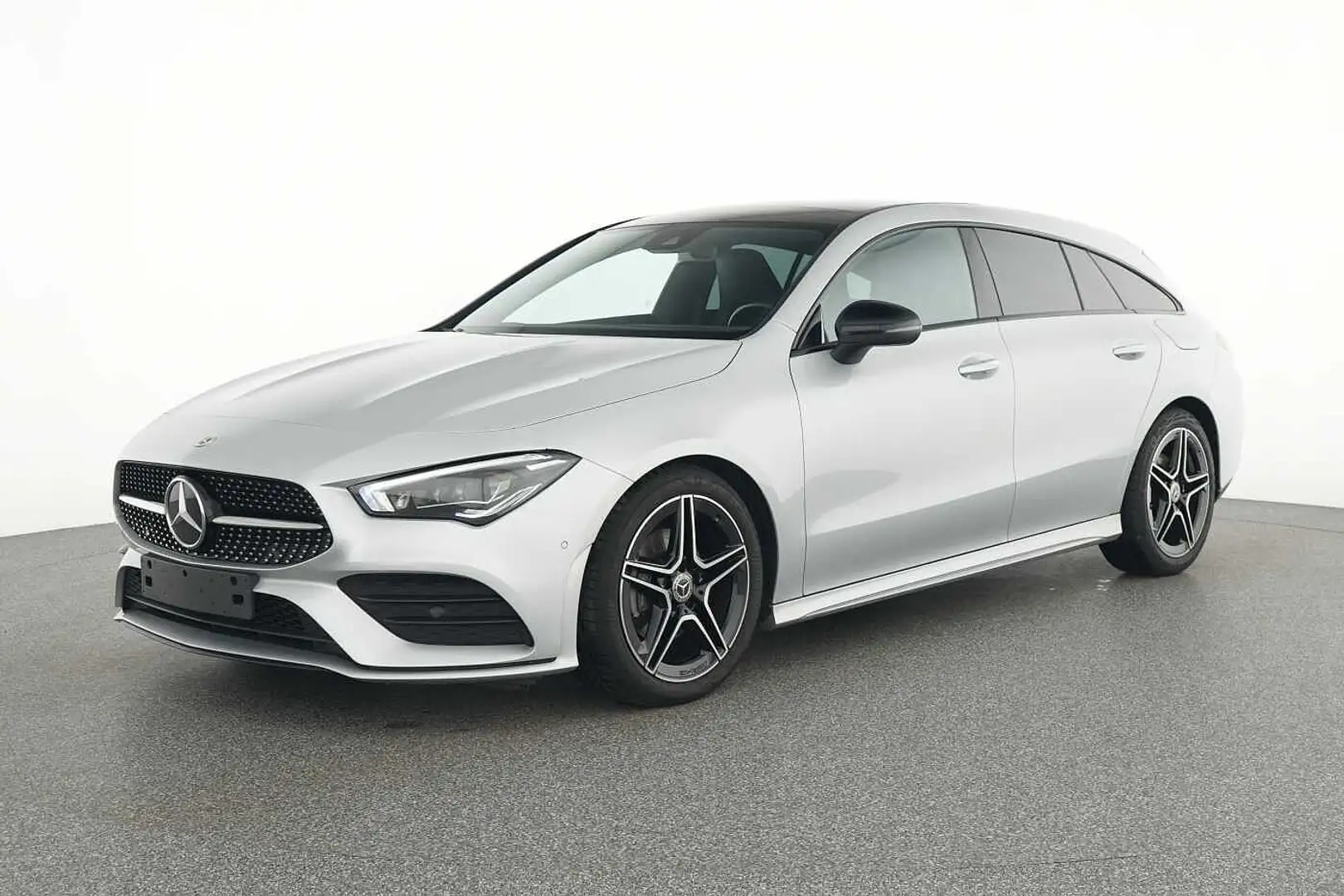 Mercedes-Benz CLA 180 d Shooting Brake Argent - 1