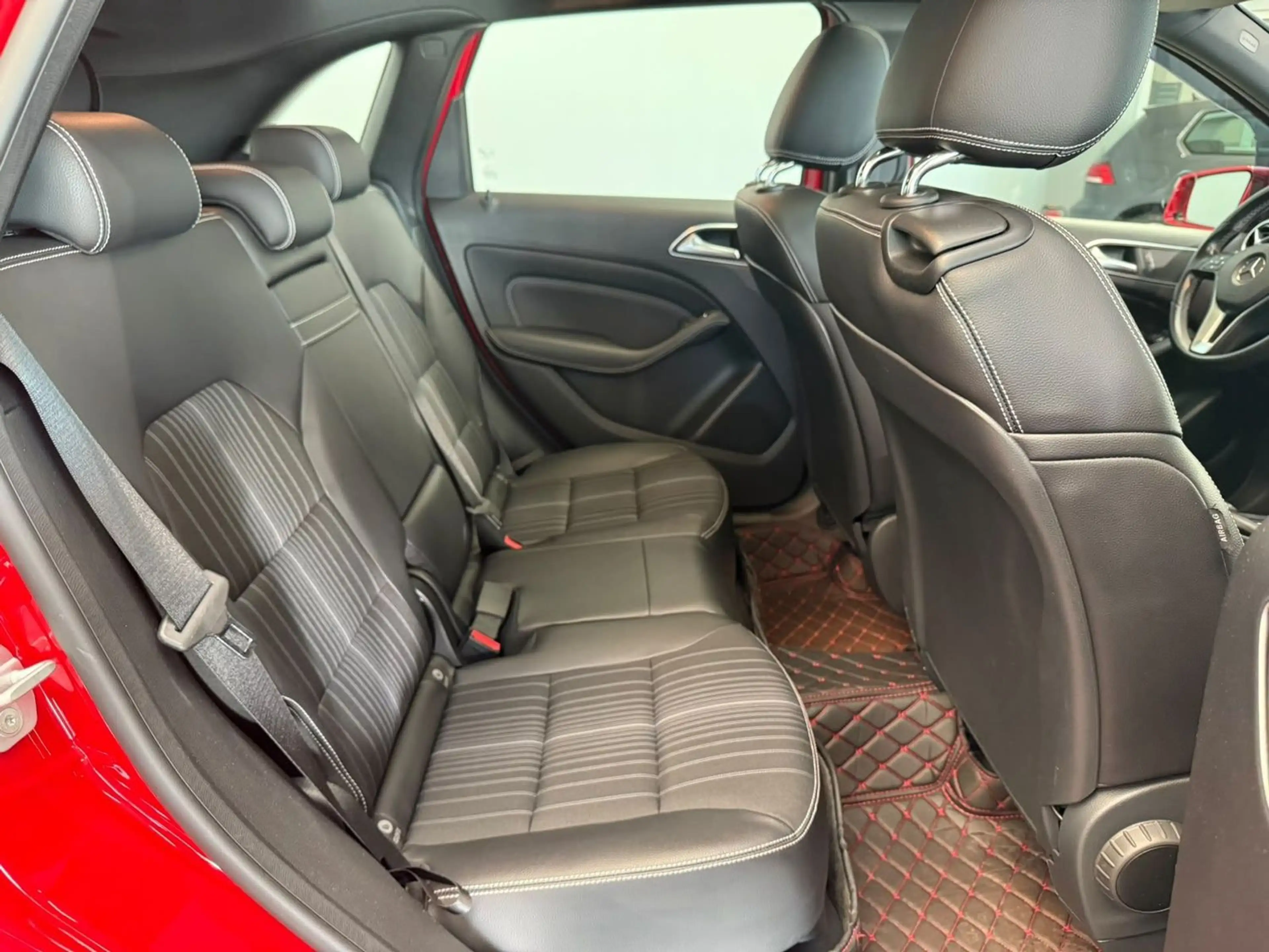 Mercedes-Benz B 200 Sheft bei Mercedes*Pano*Tempomat — photo 15