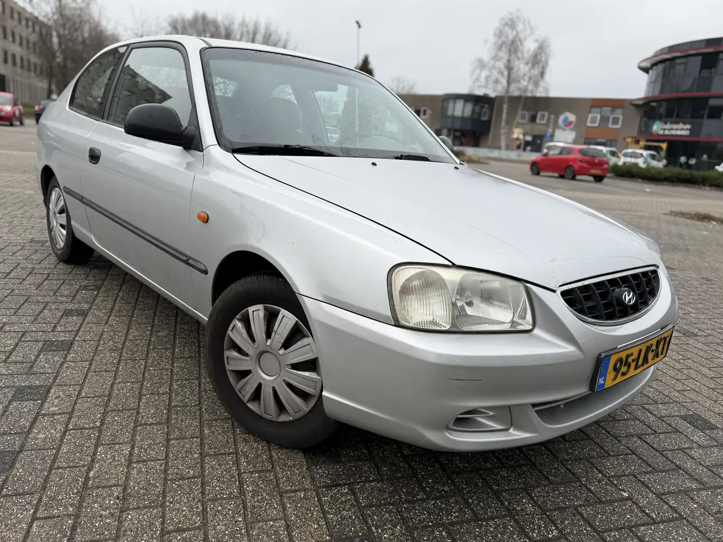 Hyundai ACCENT 1.5i LS AUTOMAAT/APK OKT 2026/AIRCO/NAP Grau - 1